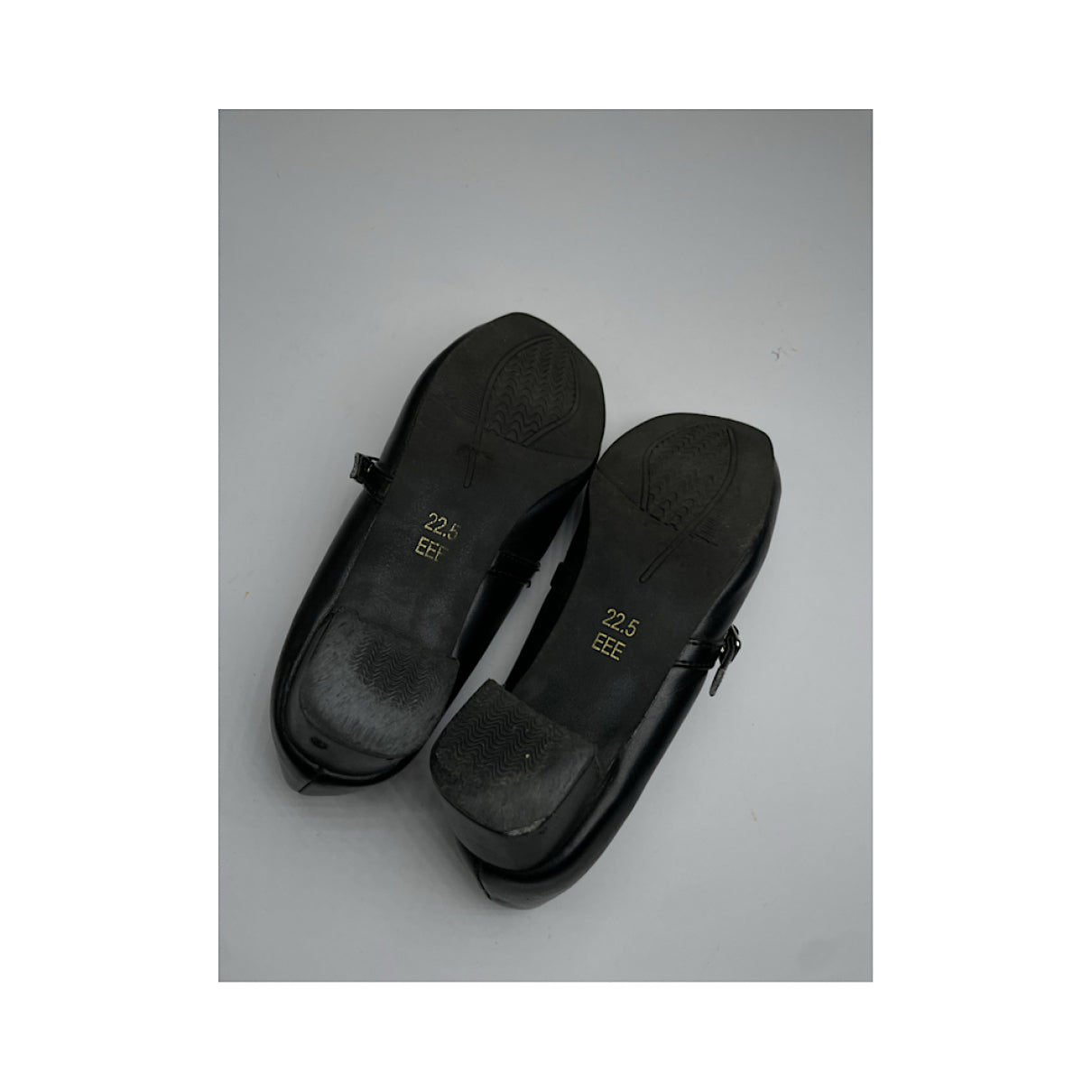 Non Signé / Unsigned Black Leather Heel image 5