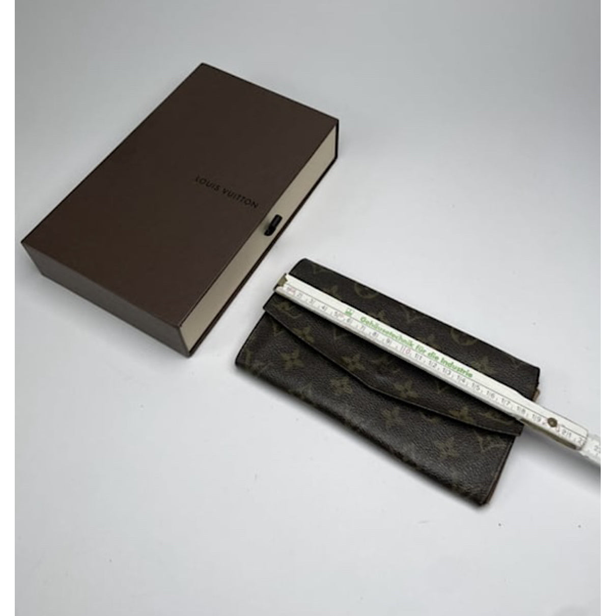 Louis Vuitton Kimono Wallet image 5