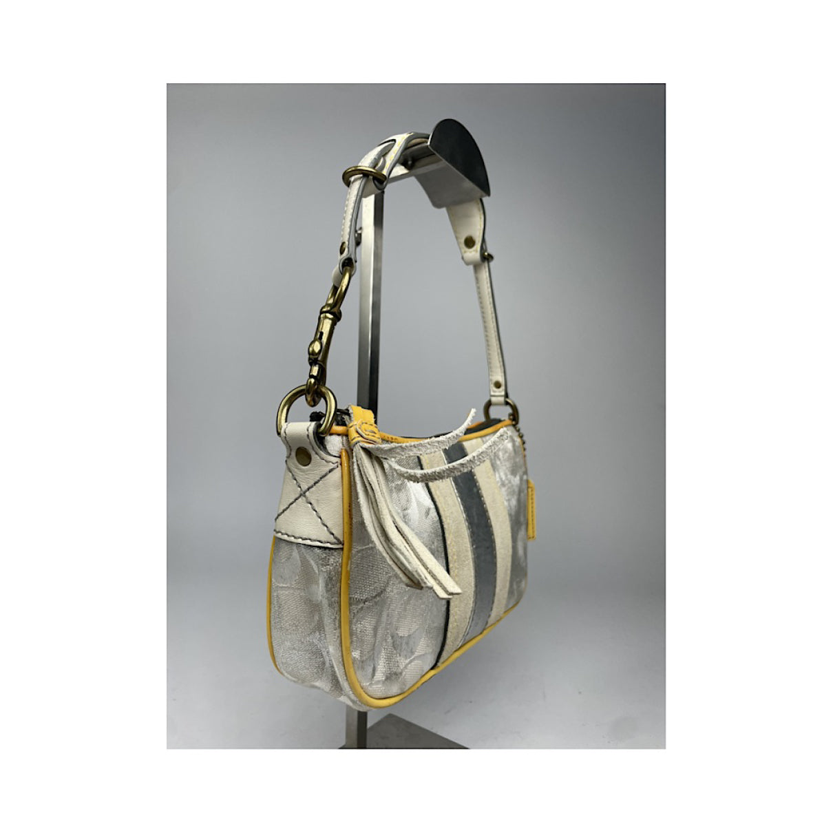 Coach Signature Sufflette Silver Leather Handbag image 5