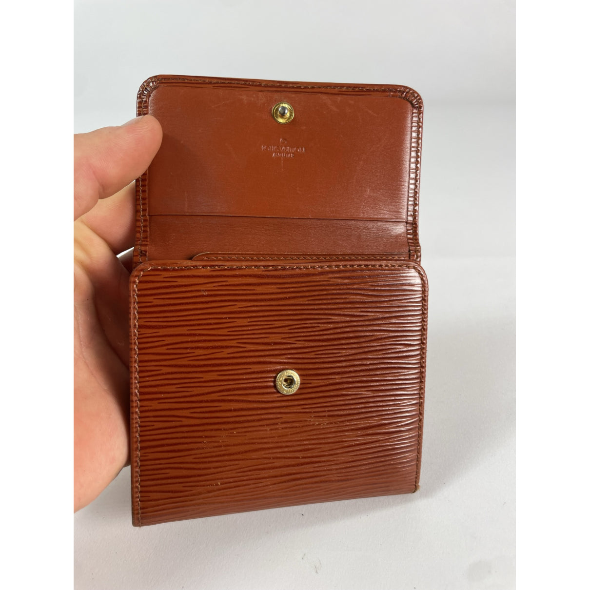 Louis Vuitton Capucines Wallet image 5