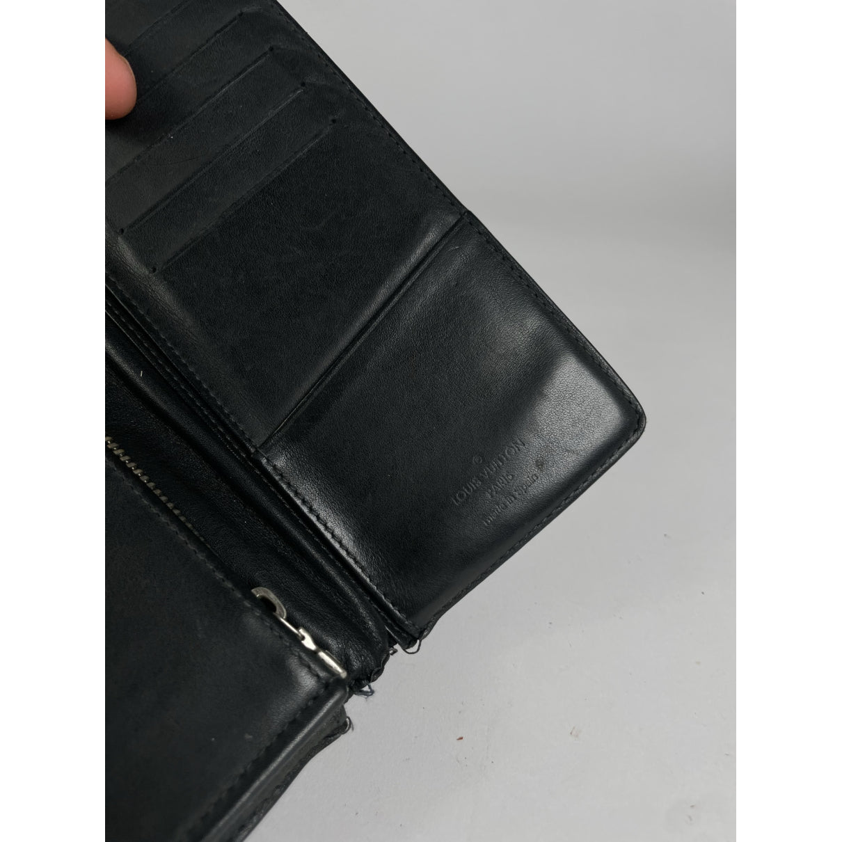 Louis Vuitton Passport cover Purse image 5