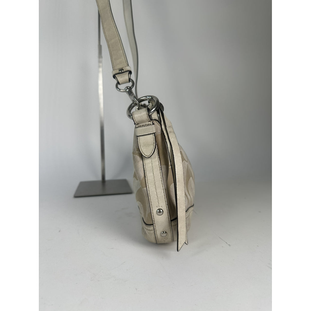 Coach Signature Sufflette Handbag image 5