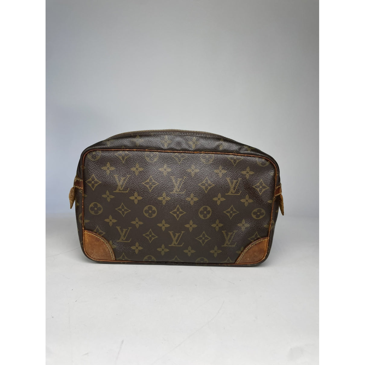 Louis Vuitton Chantilly Brown Leather Clutch Bag image 5