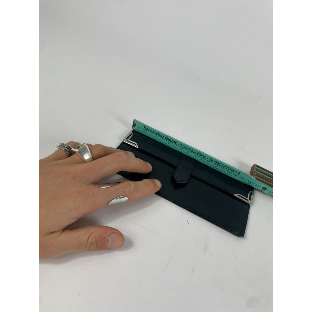 Yves Saint Laurent Turquoise Leather Purse image 5