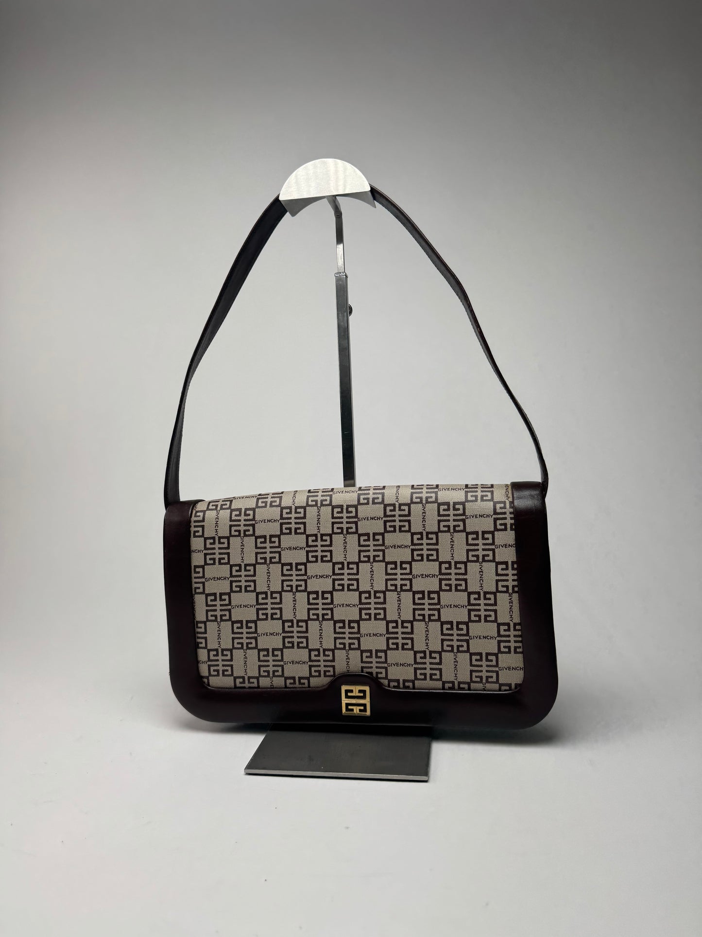 Vintage Givenchy 4G leather monogram Bag