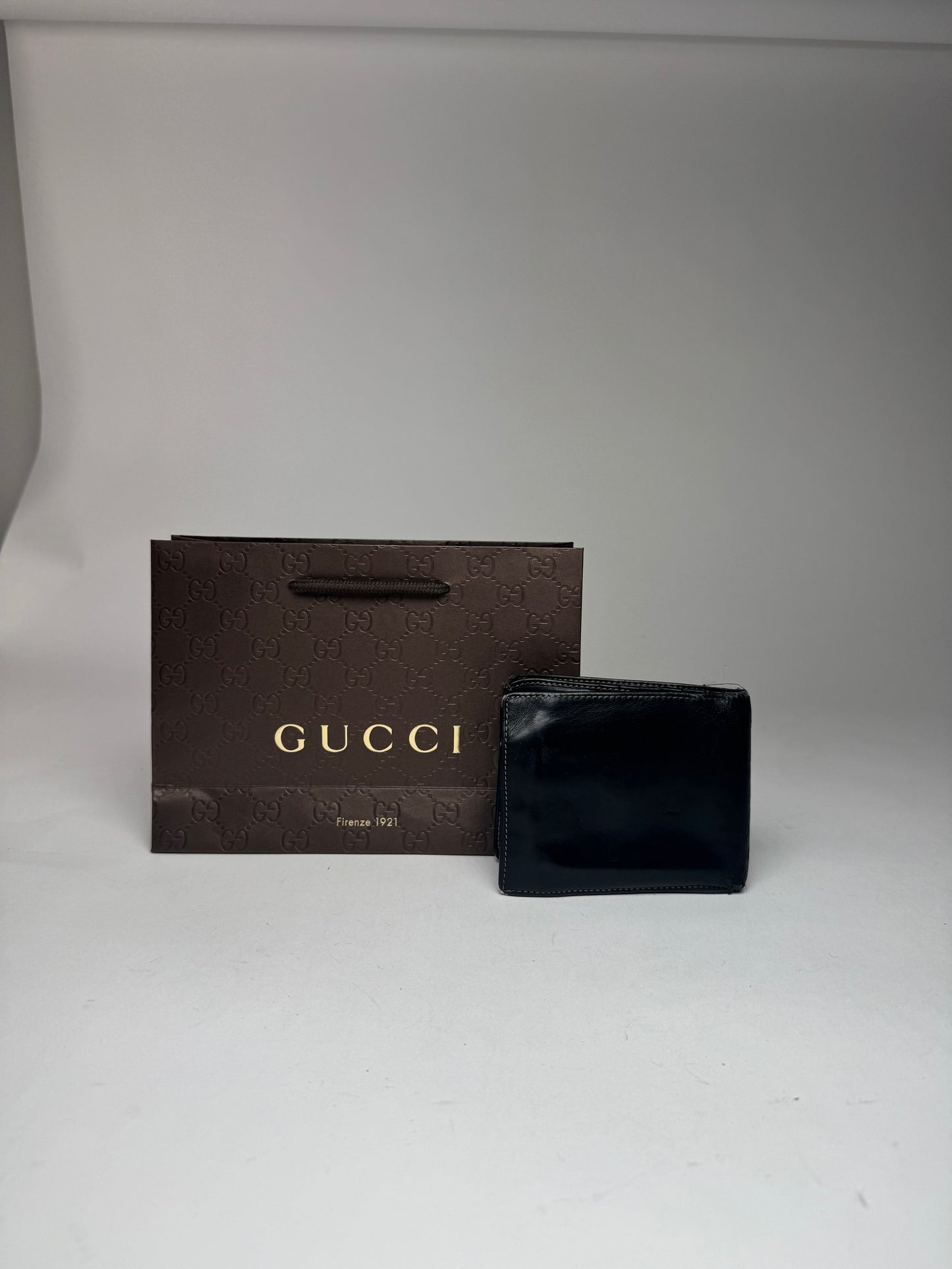 Vintage Gucci foldable Leather Wallet black