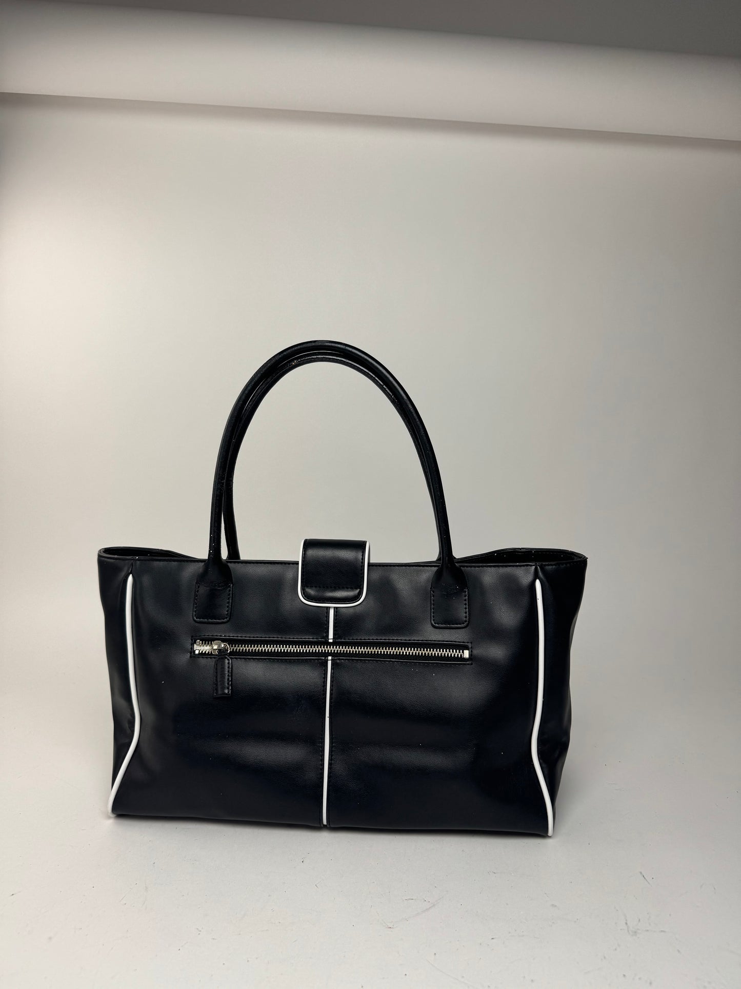 Sac Courreges vintage en cuir noir