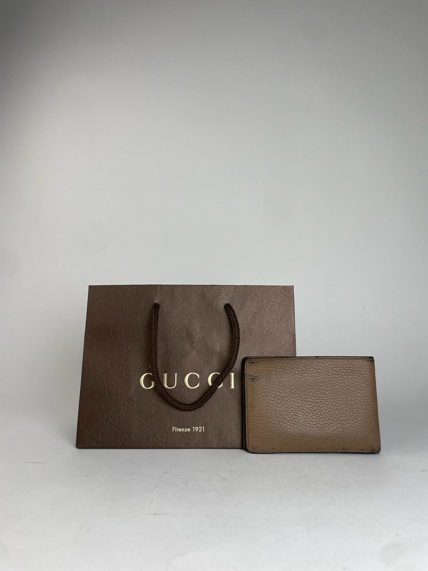 Vintage Flapable Gucci Leather Wallet Brown