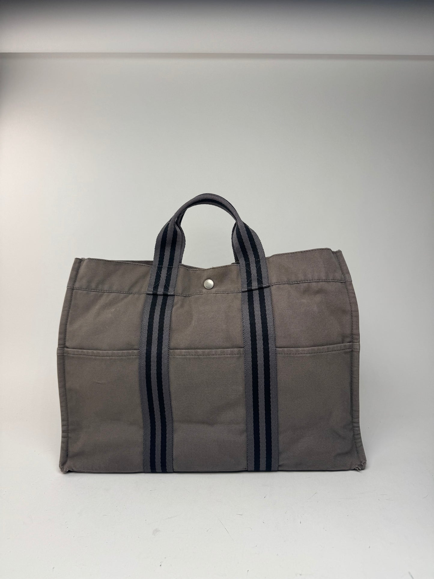 Sac cabas vintage Hermès en toile gris noir