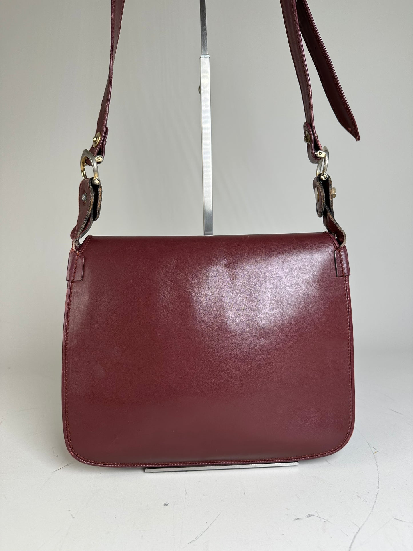 Vintage Cartier Smooth Leather Shoulder Bag Burgundy Gold