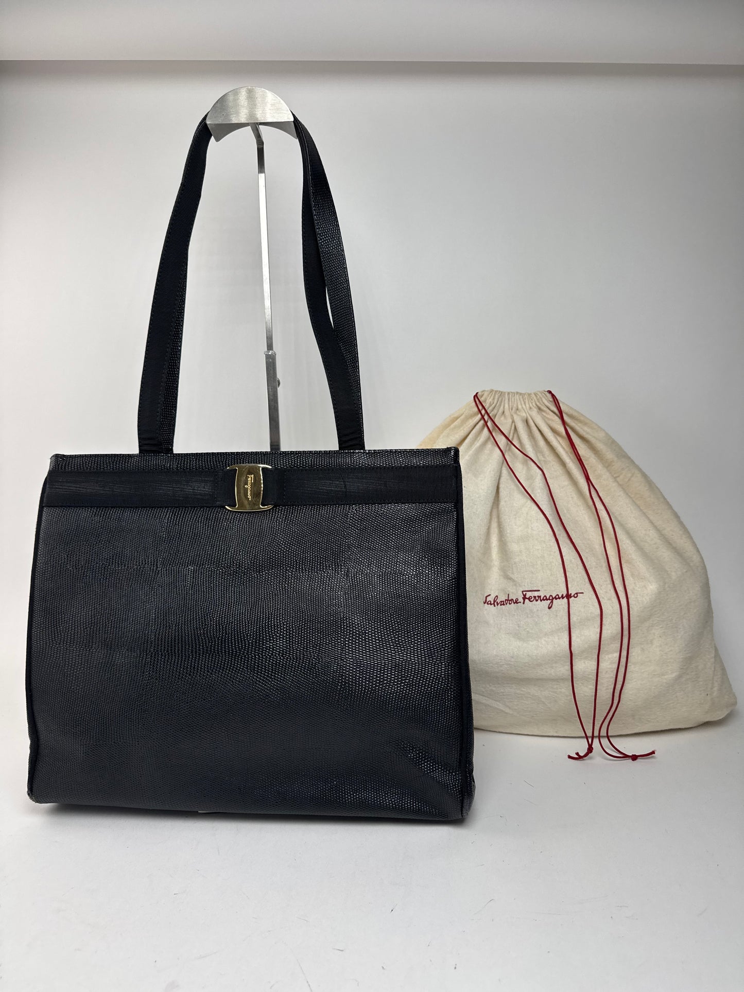 Sac vintage en cuir noir Salvatore Ferragamo