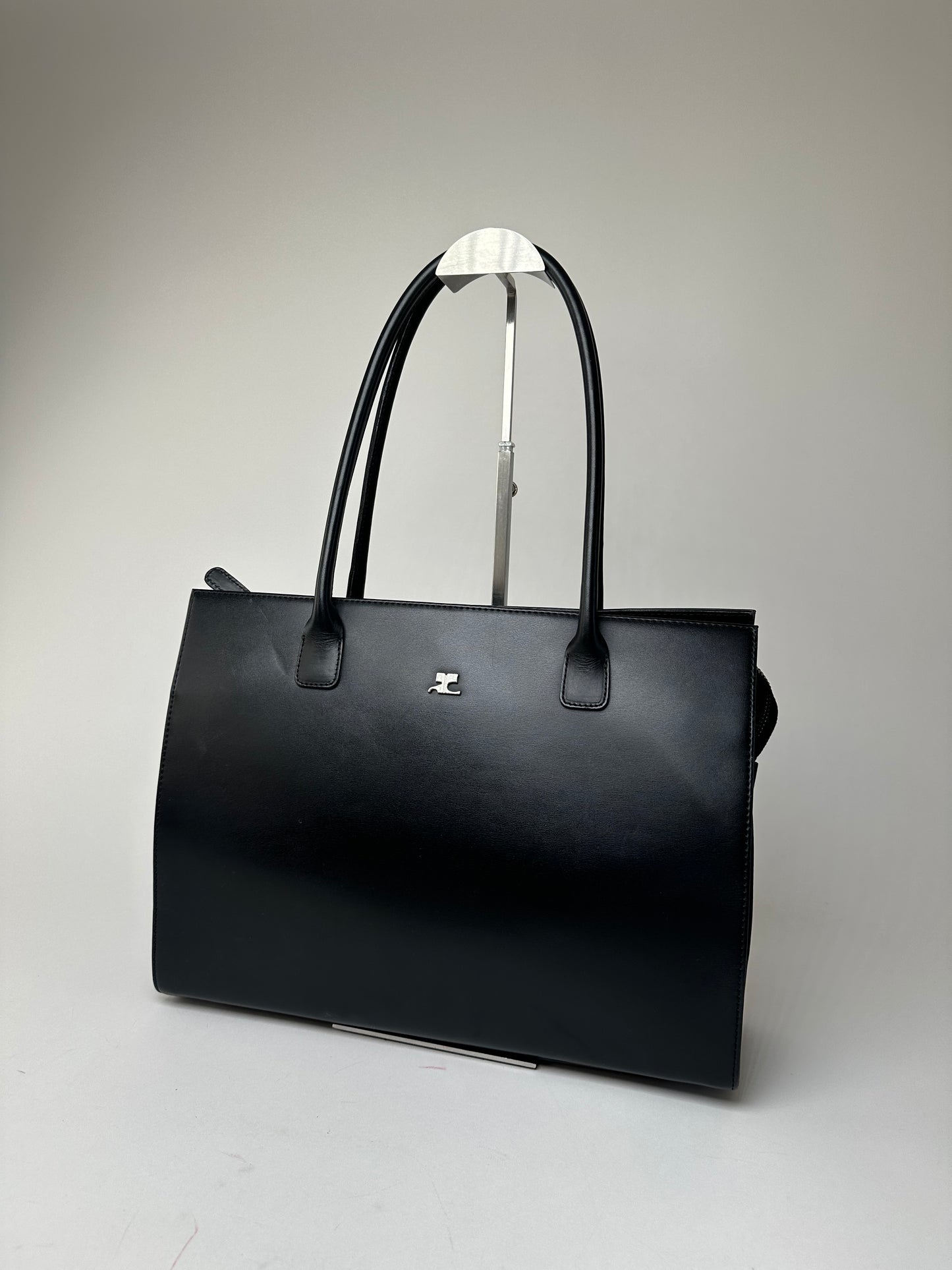 Vintage Courrèges Structured Leather Shoulder Tote Black
