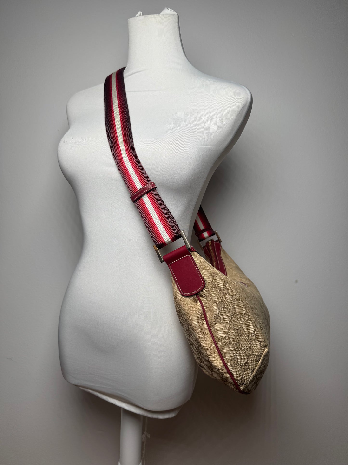 Vintage Gucci Croissant 2Way monogram bag beige purple