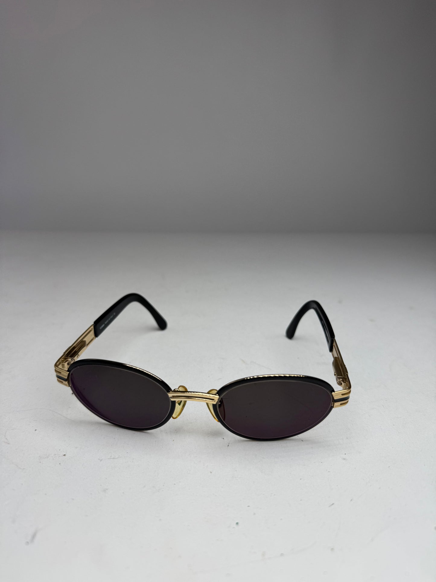 Vintage Fendi Sunglasses Black golden