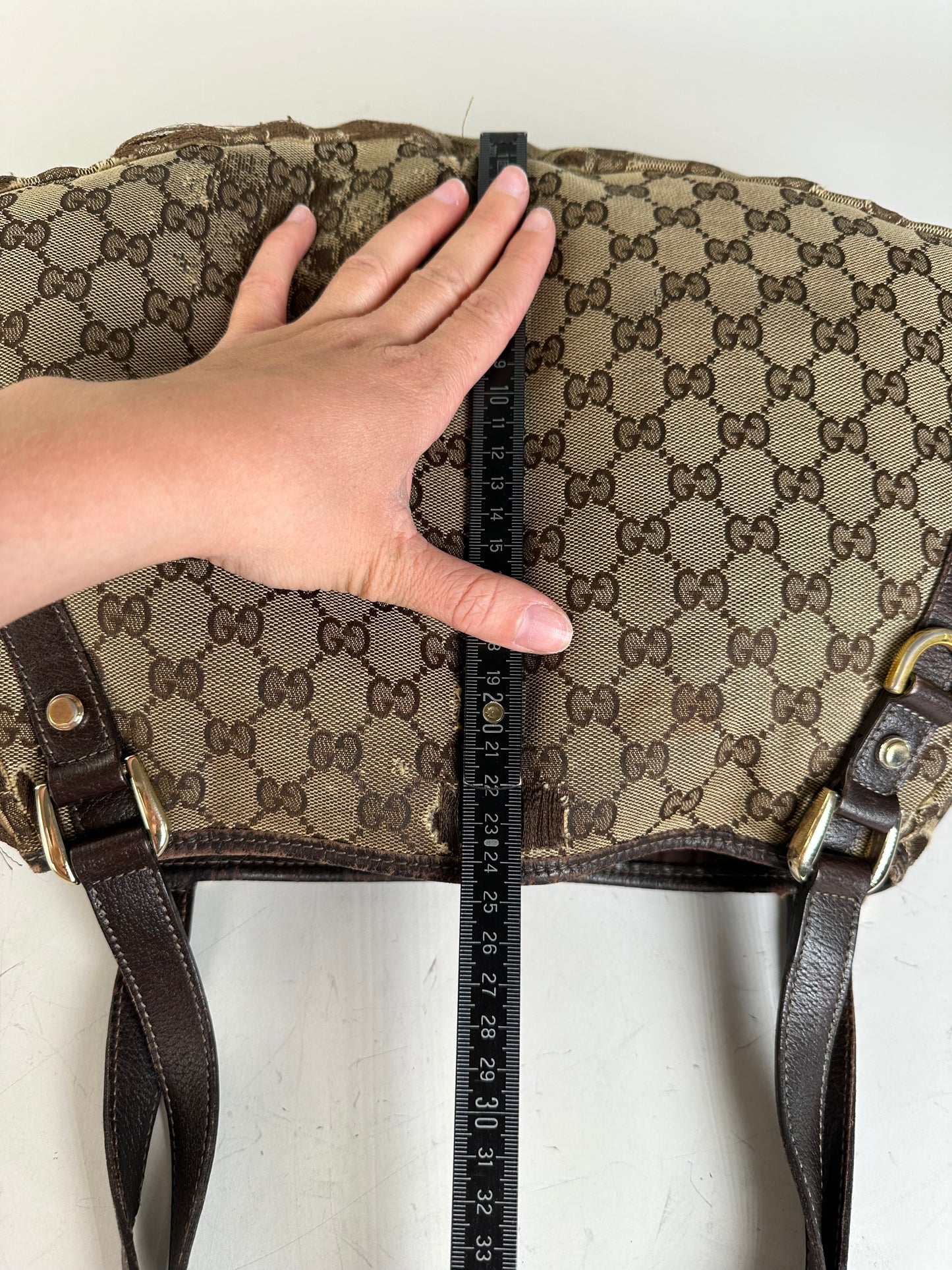 Vintage Gucci GG Supreme Shoulder Bag Late 1990s Beige Brown