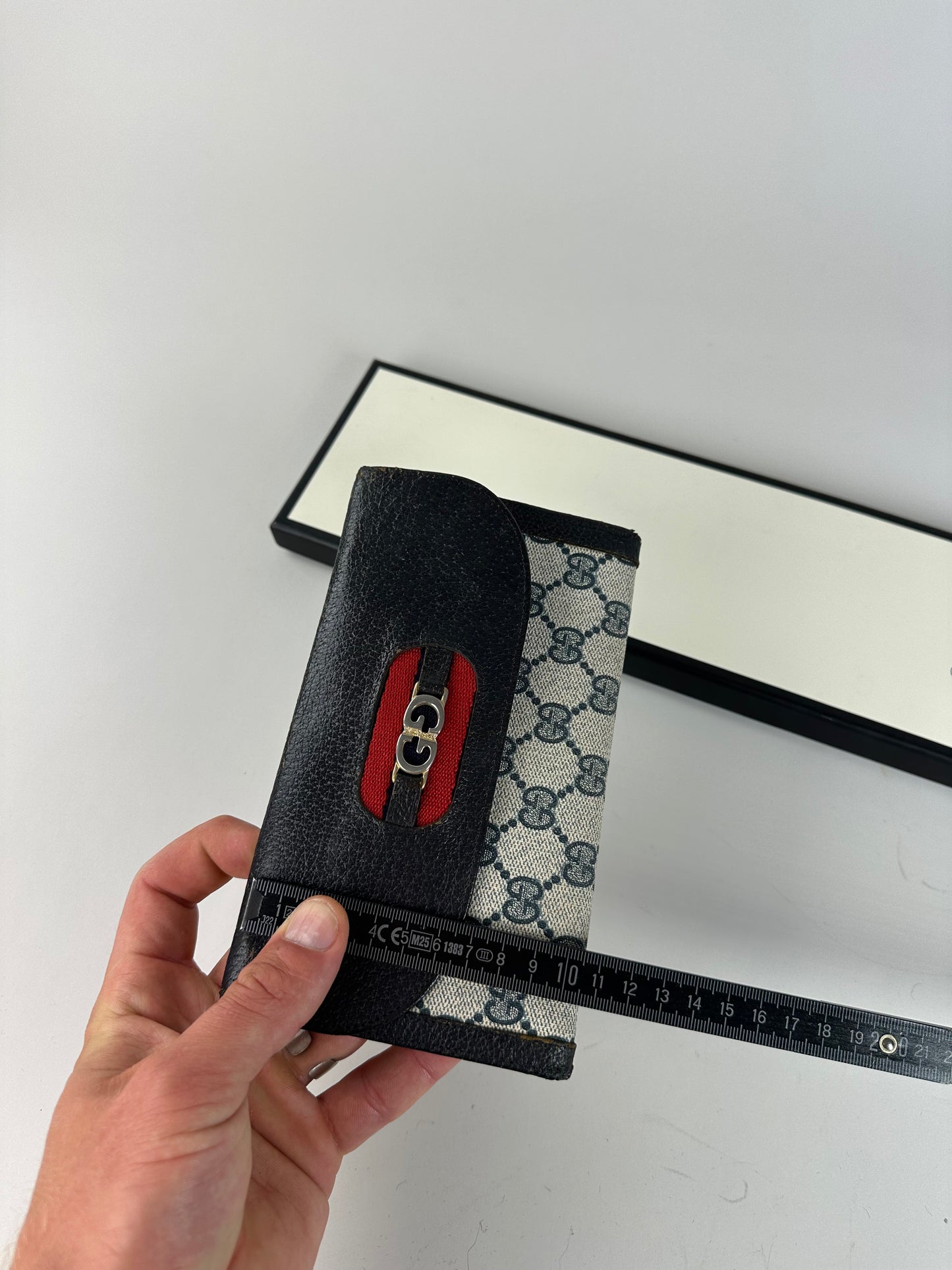 Vintage Gucci GG Supreme Wallet Black Beige Gold
