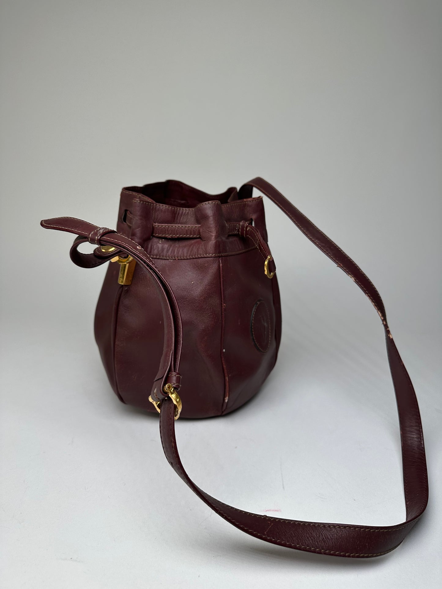Vintage Cartier Must de Cartier Sac Seau Leather Crossbody Bucket Bag Bordeaux