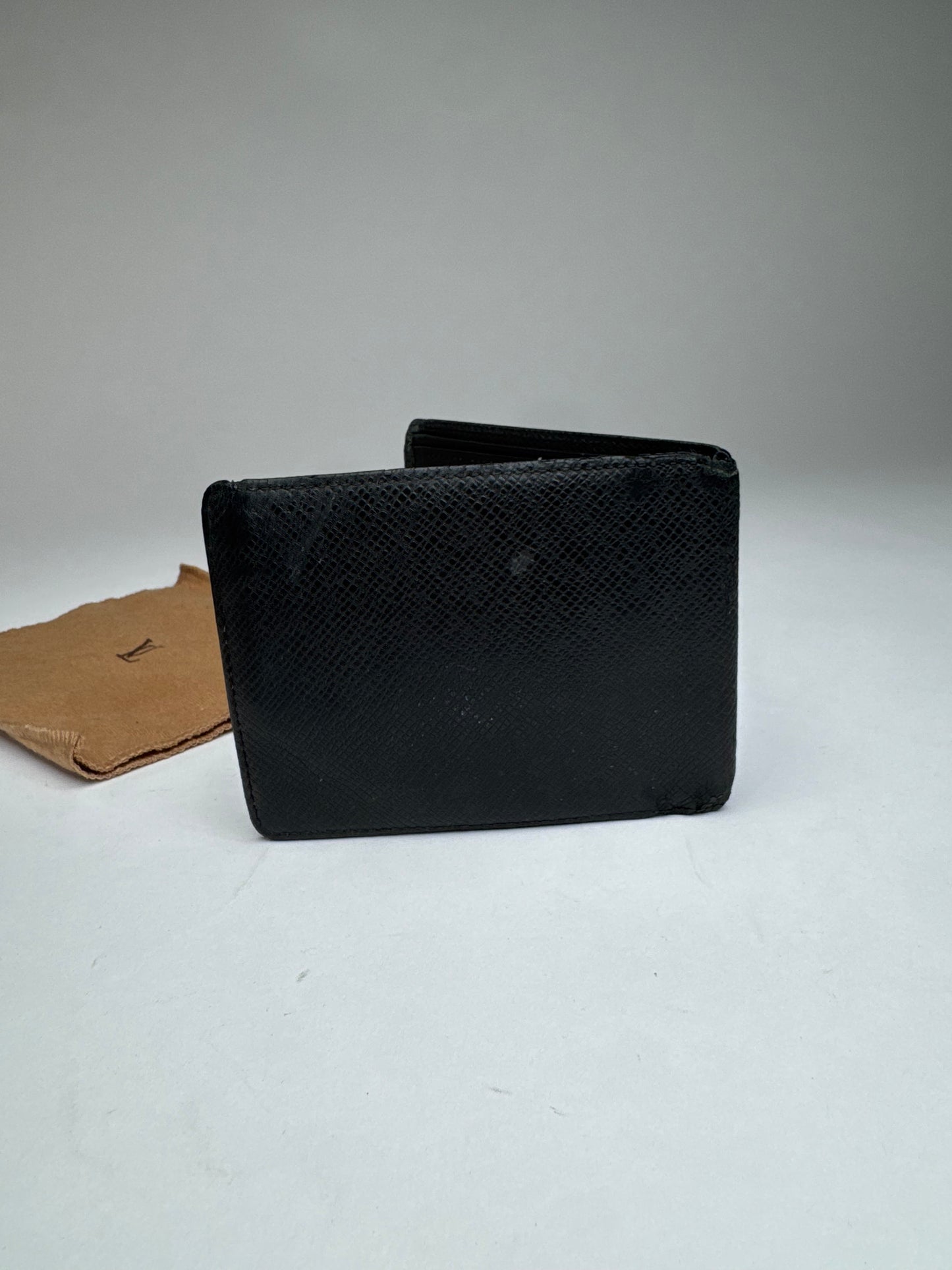 Vintage Louis Vuitton Taiga Leather Card Holder Black