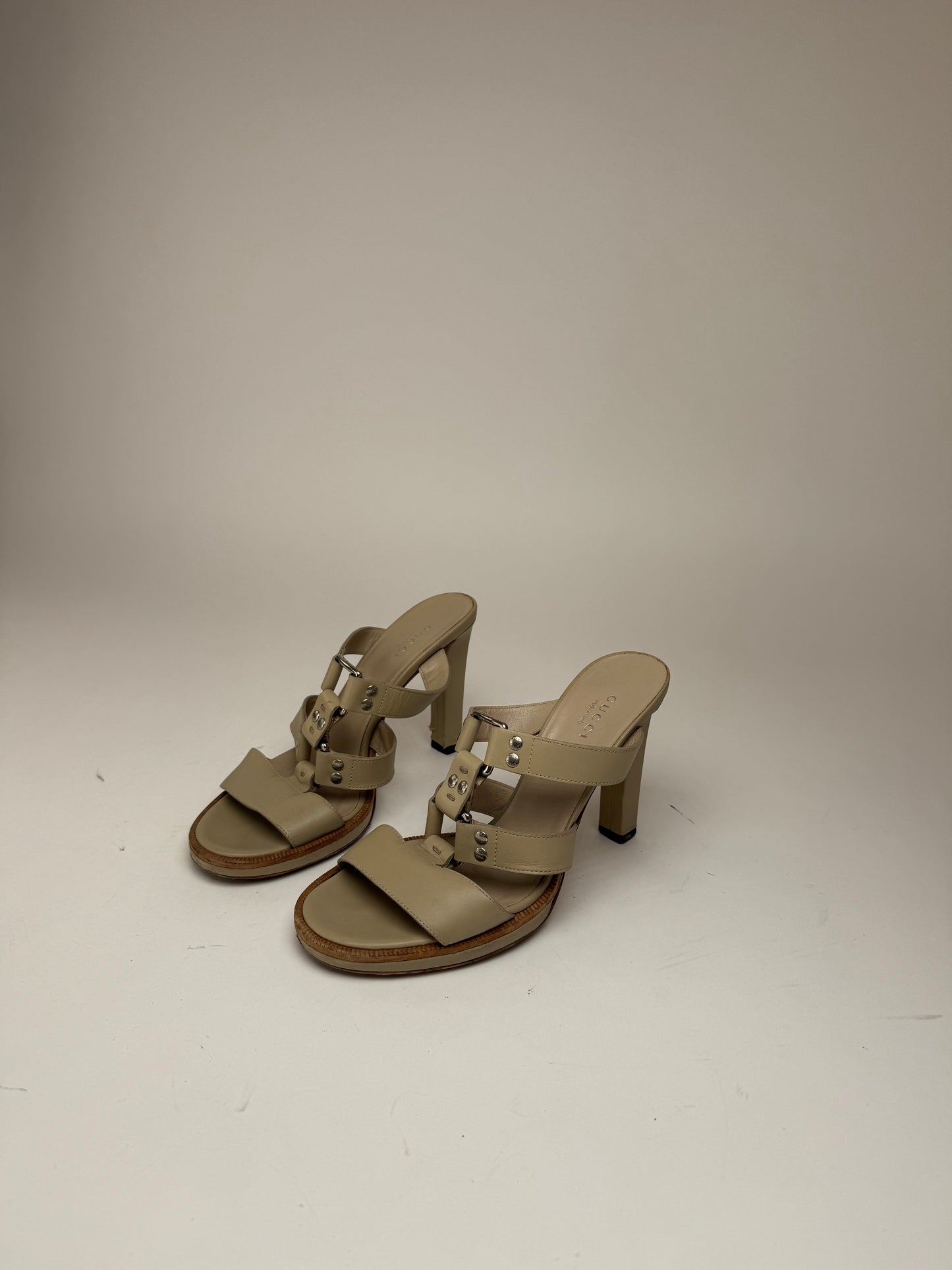 Vintage Gucci Leather Pumps Beige 37