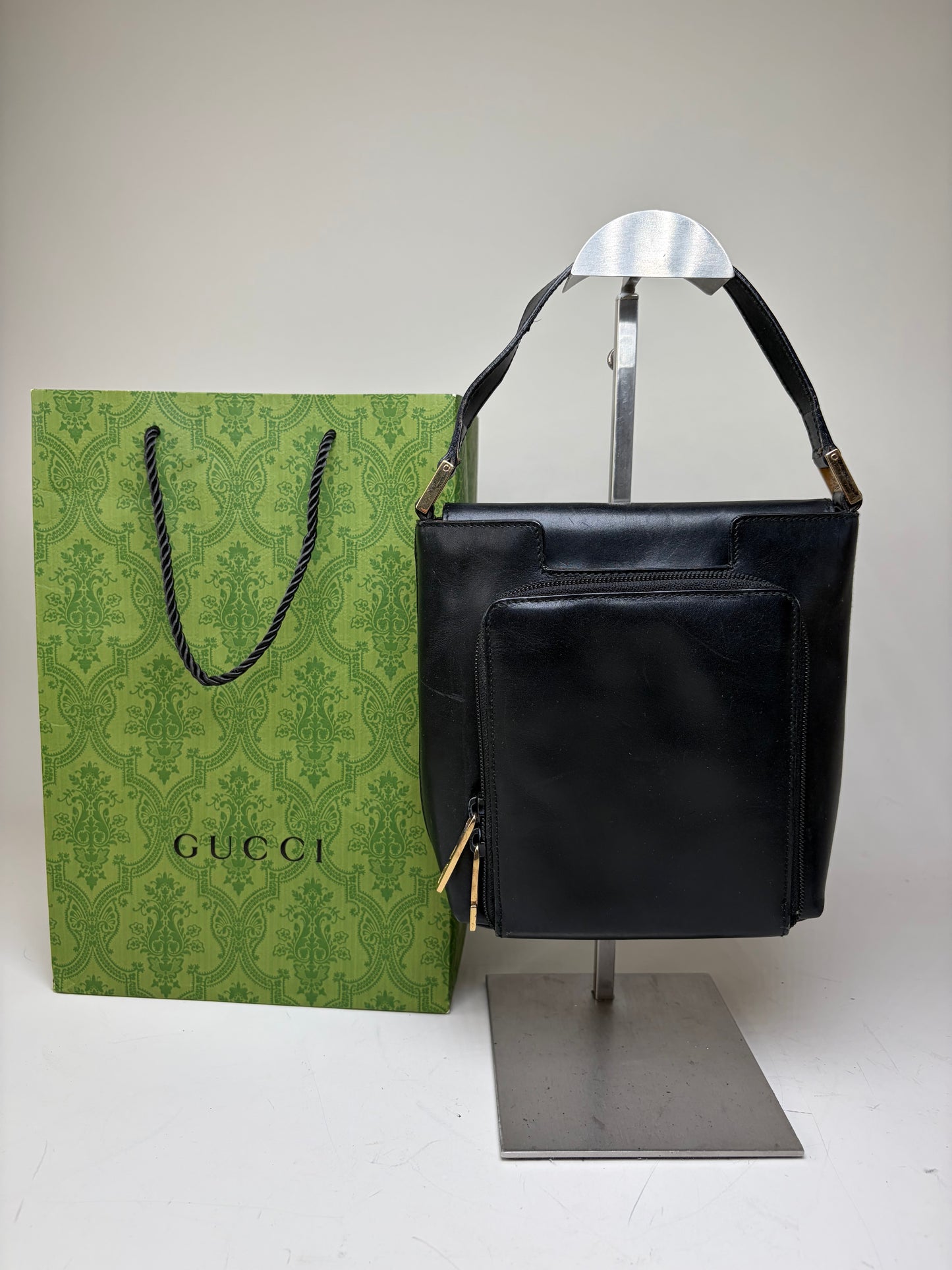 Vintage Gucci Leather Shoulder Bag Black Gold