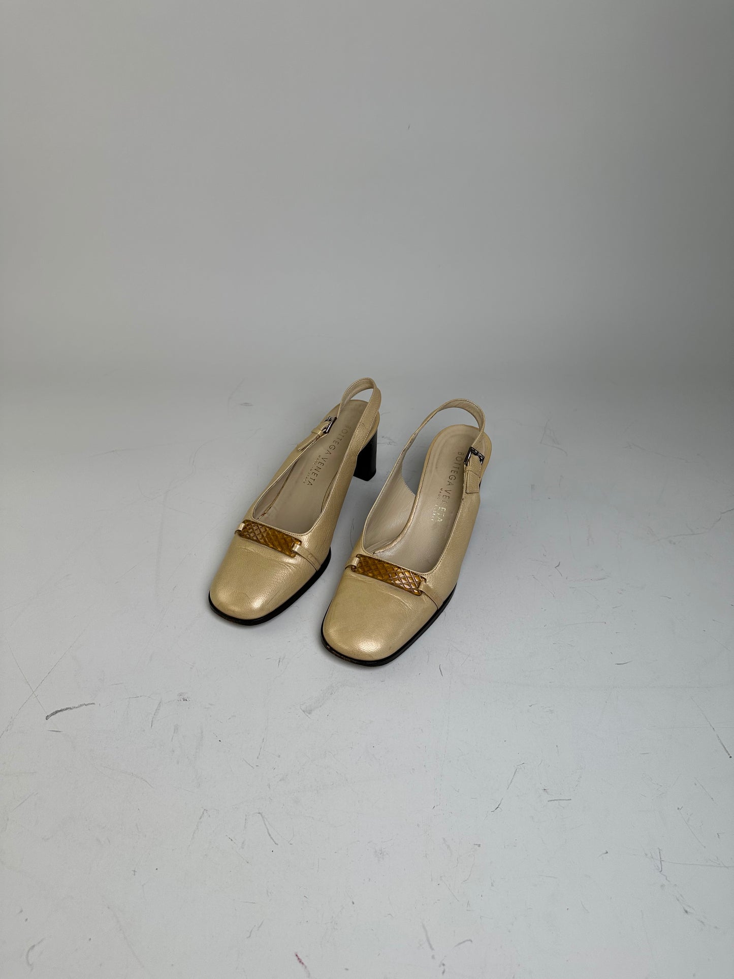Vintage Bottega Veneta Leather Slingback Heels Light Gold EU35.5
