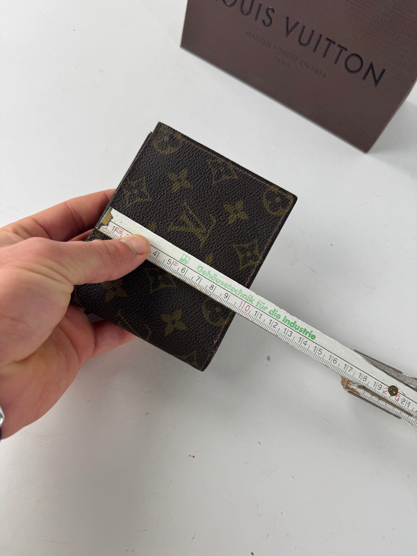 Vintage Louis Vuitton Flapable Leather Monogram Wallet Brown