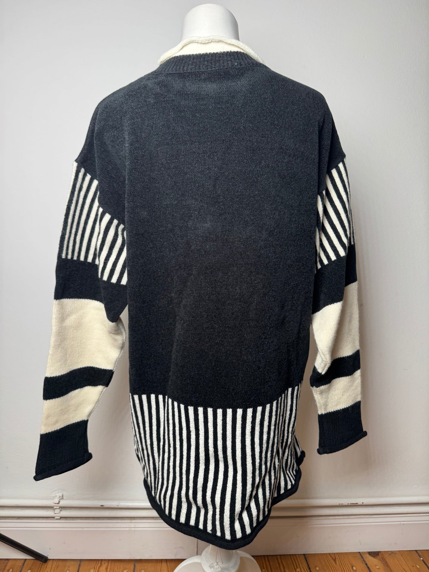 Vintage Kansai Yamamoto Unisex Crewneck Sweater M/L