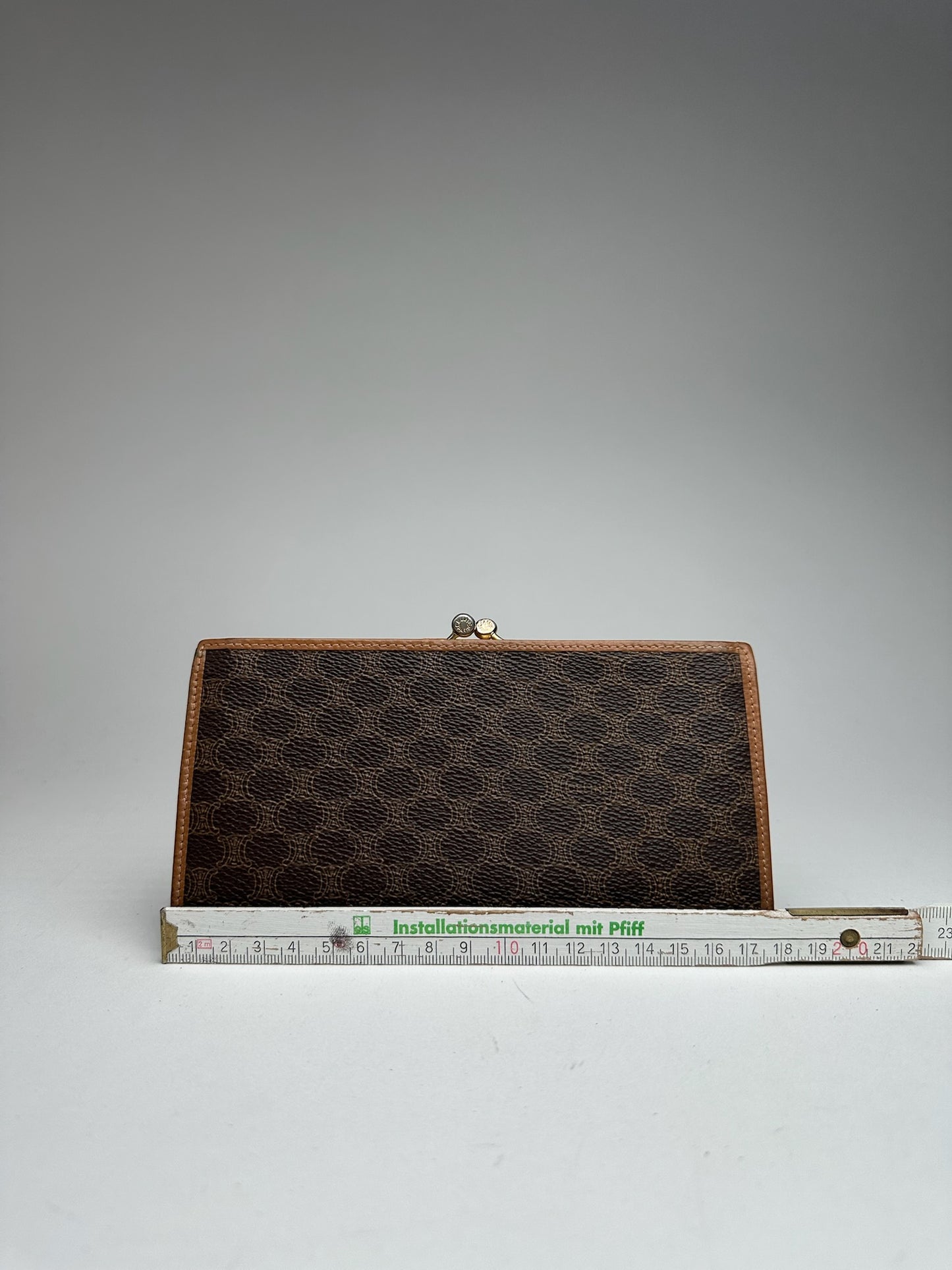 Portefeuille vintage en cuir monogramme Céline Paris marron