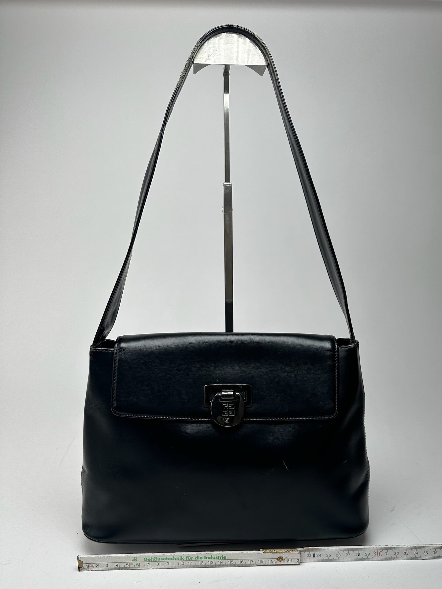 Vintage Givenchy 4G leather bag black