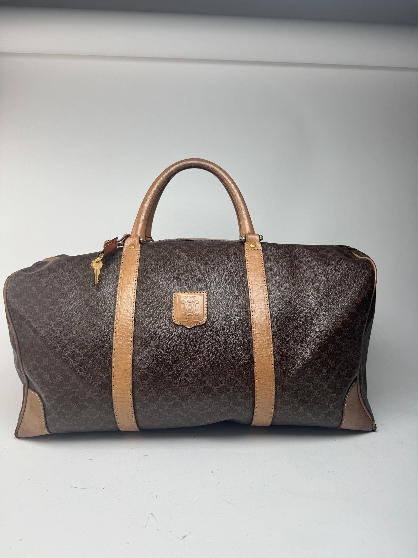 Keepball vintage Céline Triomphe Monogram 50 en cuir marron