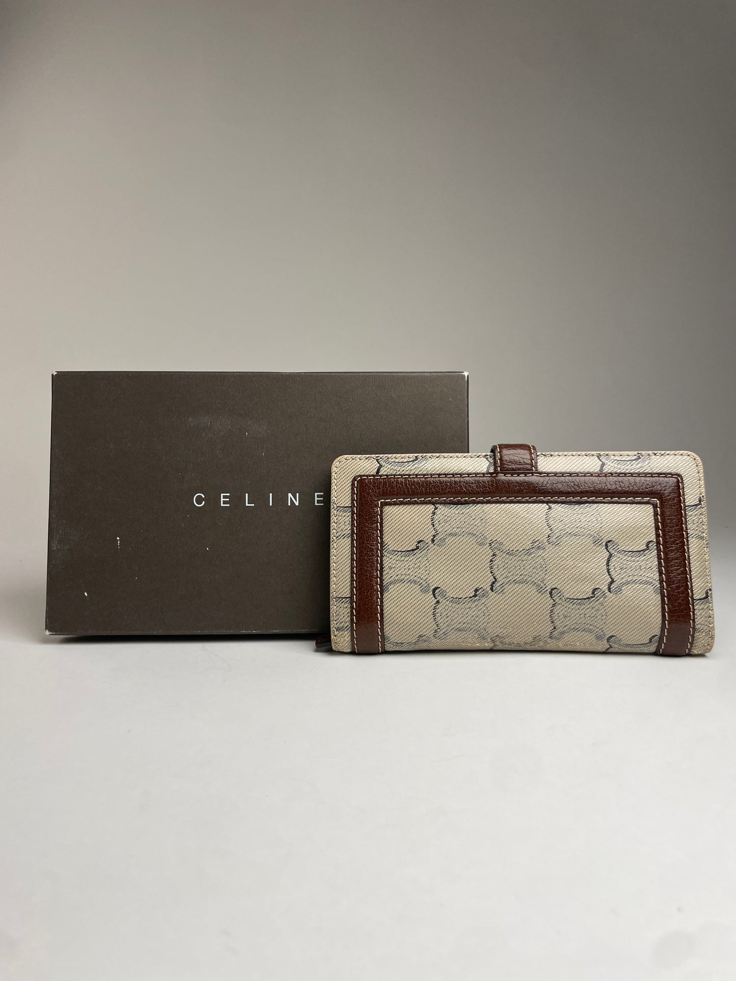 Vintage Celine Paris Triomphe Monogram Leather Wallet White Brown