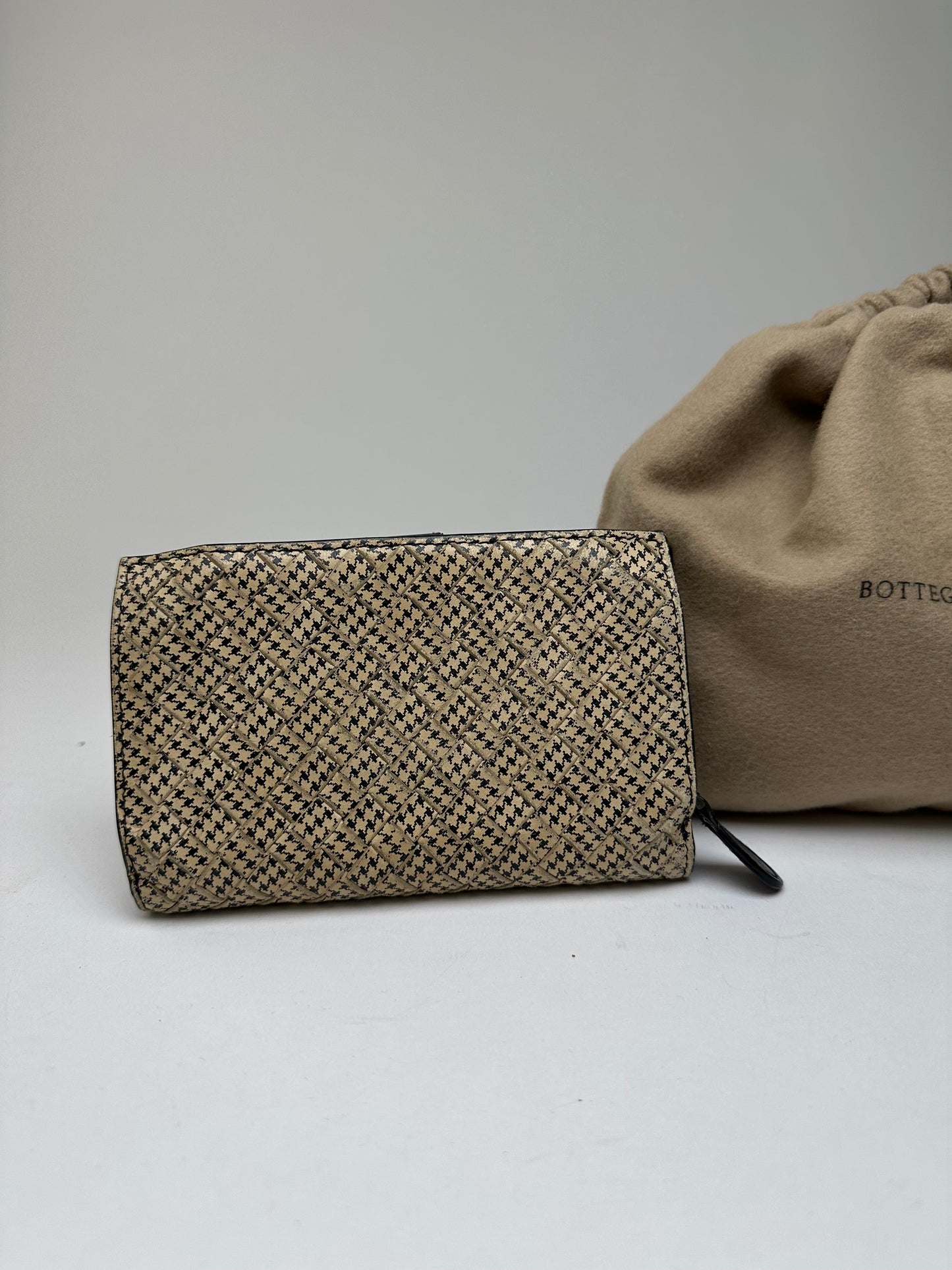Vintage Bottega Veneta Woven Raffia Bifold Wallet Natural