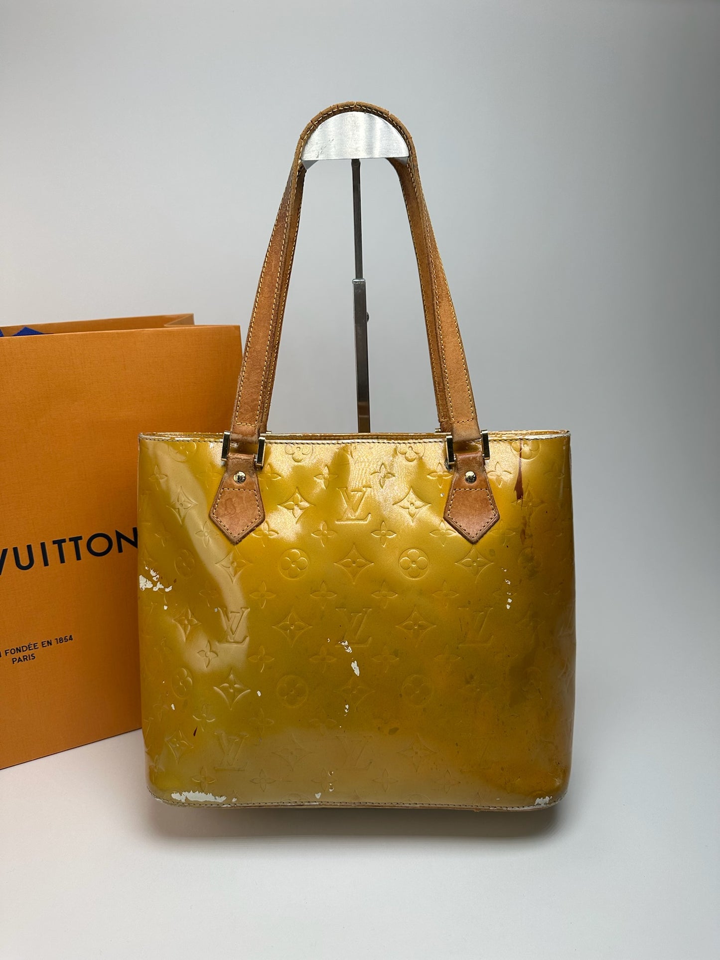 Vintage Louis Vuitton Vernis Leather bag Yellow