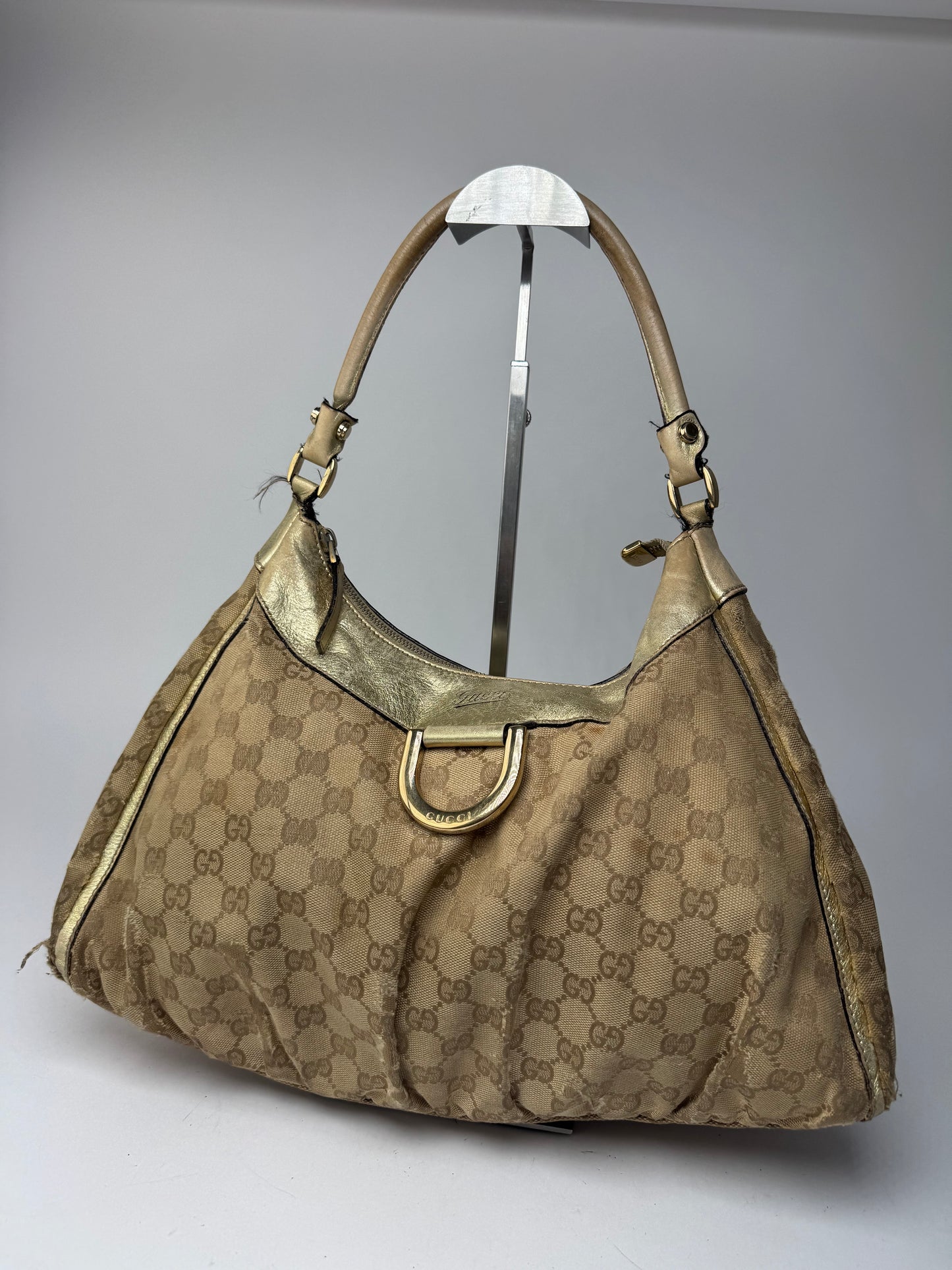 Sac vintage en toile et cuir monogramme Gucci D-Ring doré