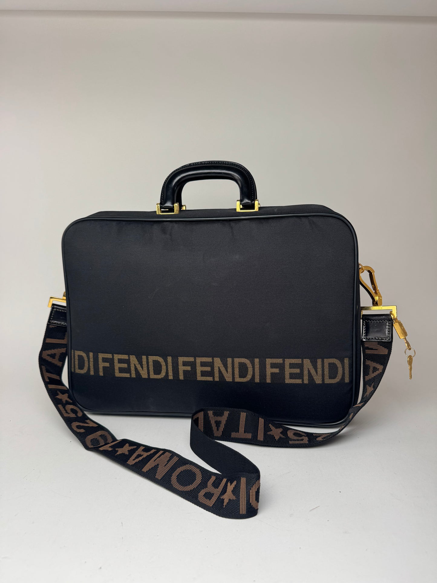 Sac vintage Fendi Roma 2Way noir or