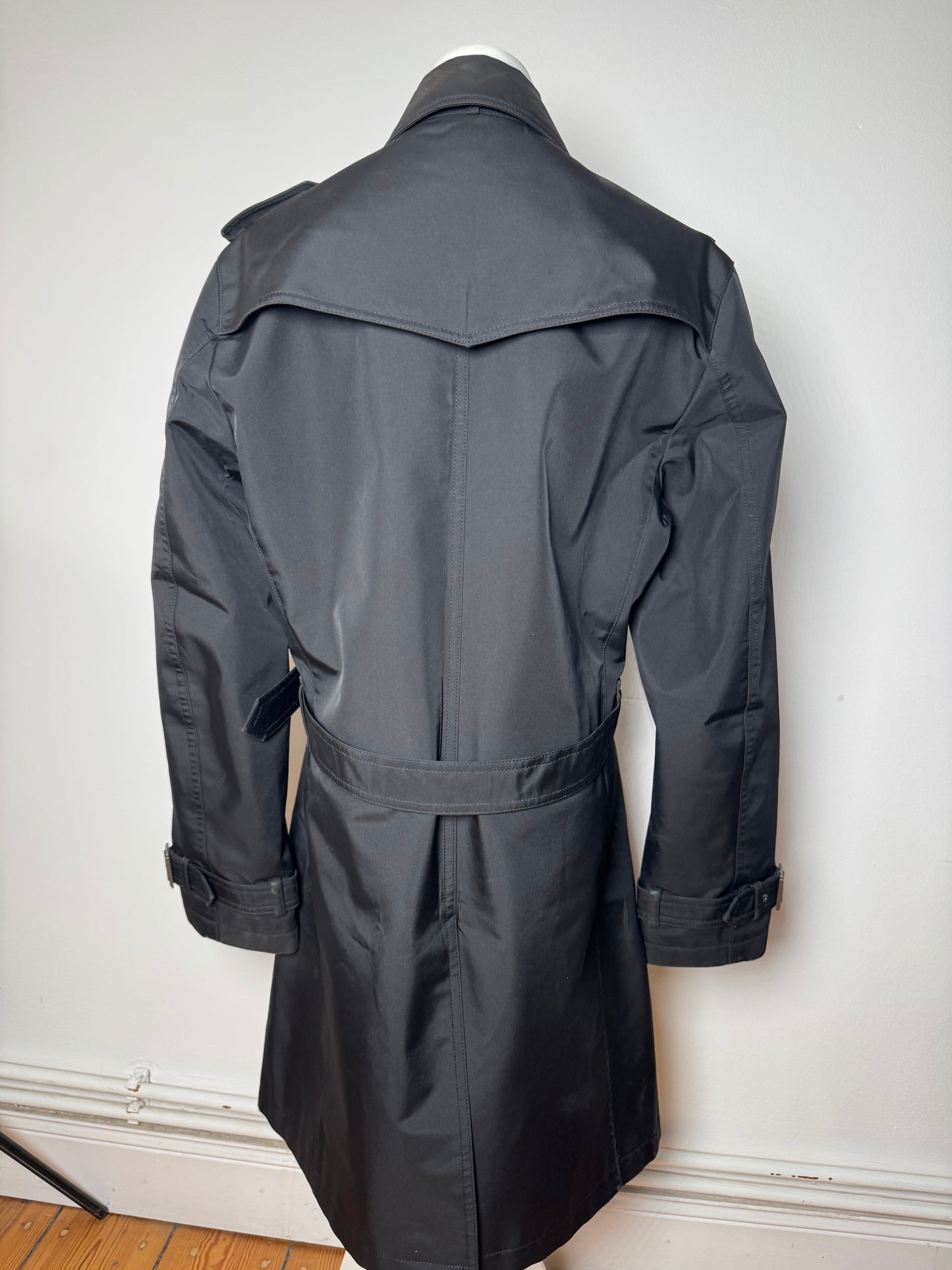 Vintage Burberry Polyester Trenchcoat Black L