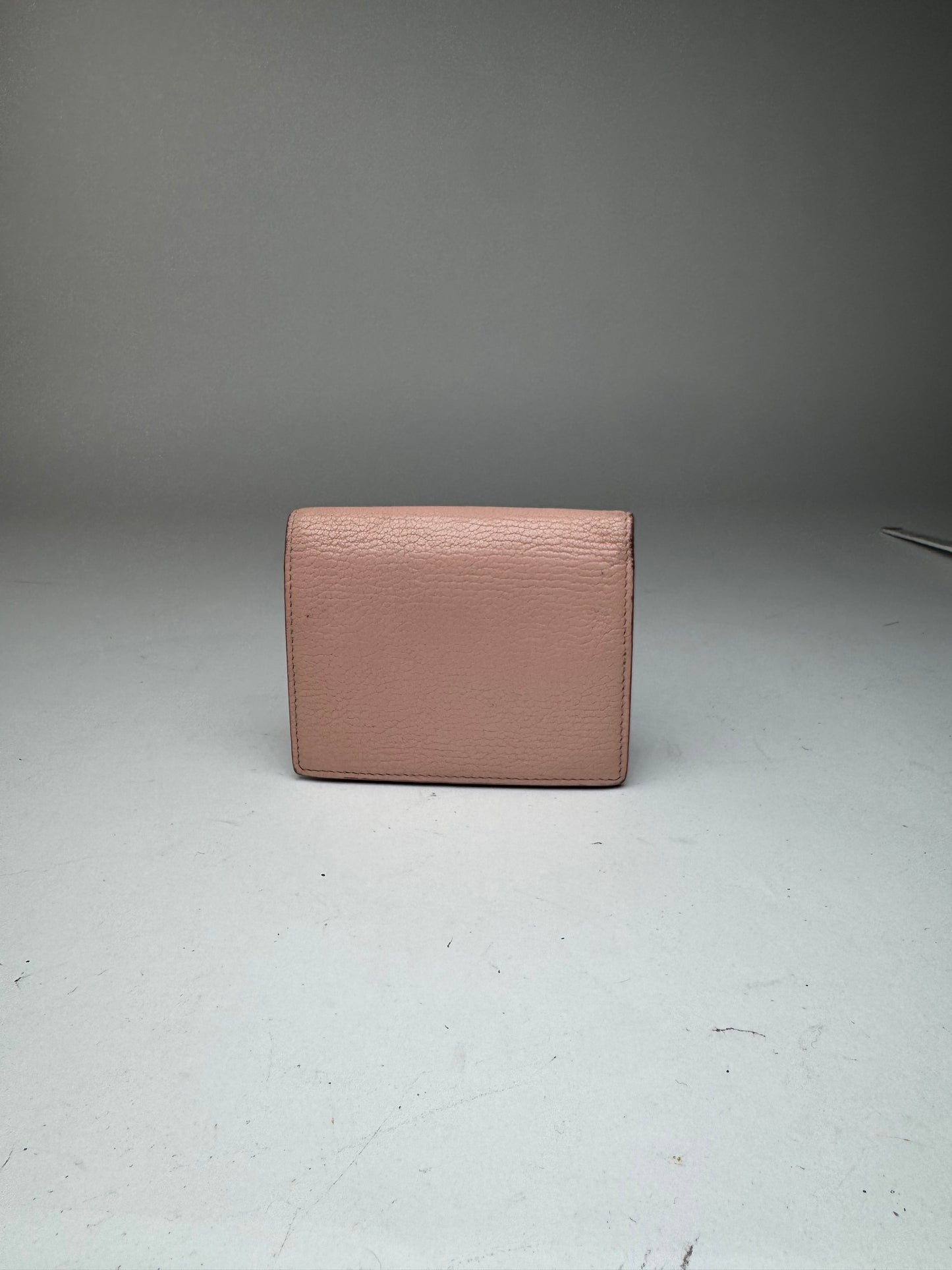 Portefeuille vintage en cuir rose Miu Miu