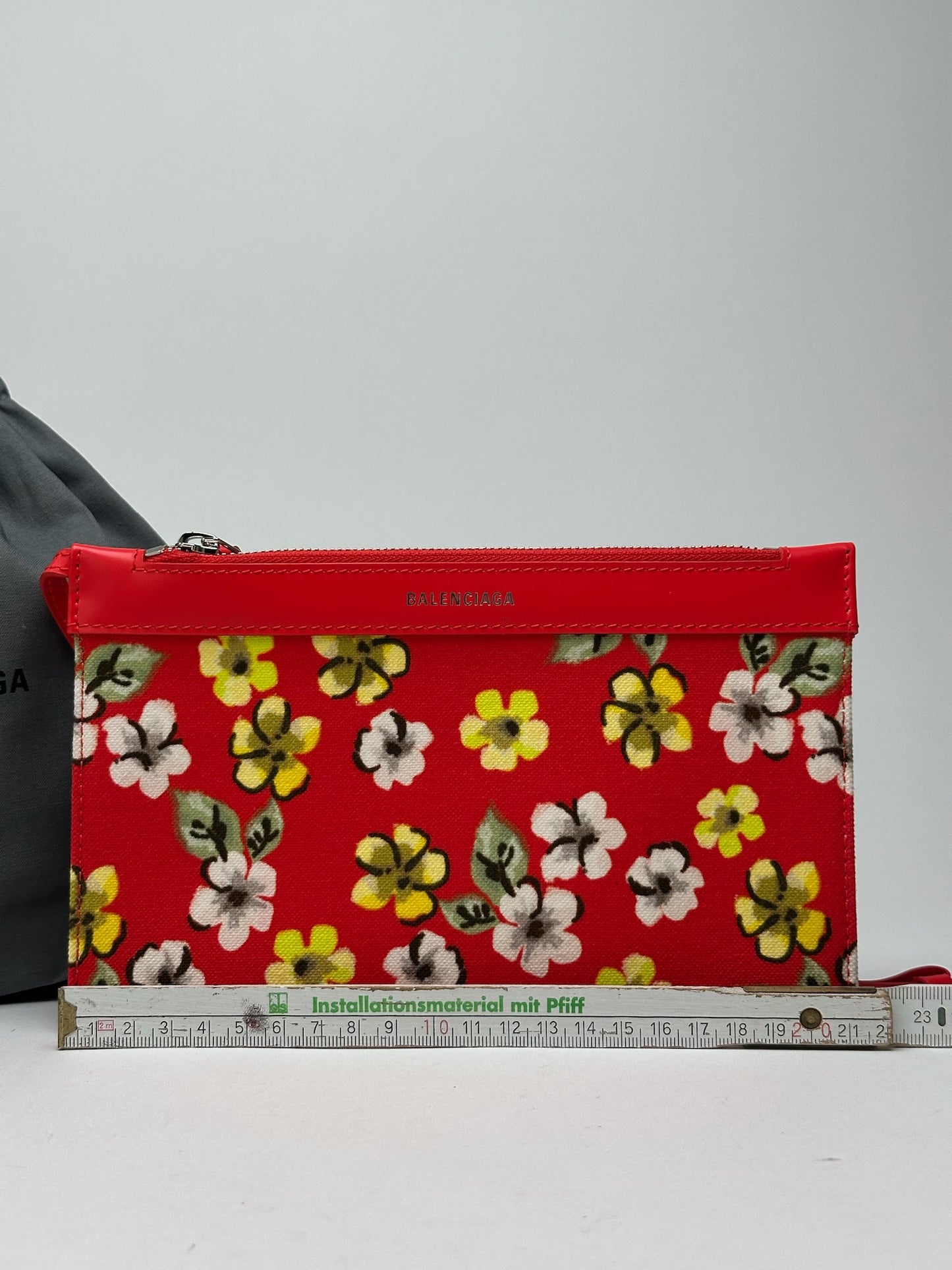 Vintage Balenciaga canvas clutch floral red