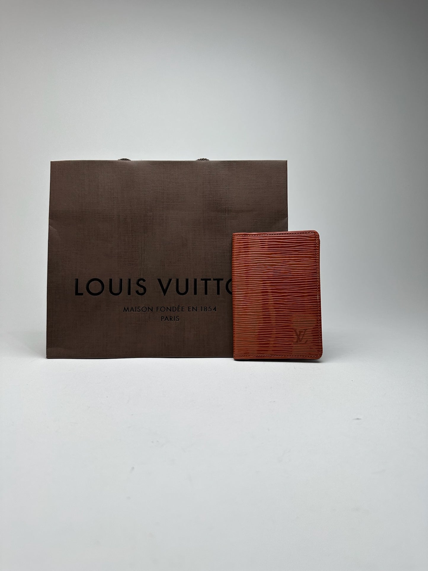 Porte-cartes vintage Louis Vuitton en cuir épi orange