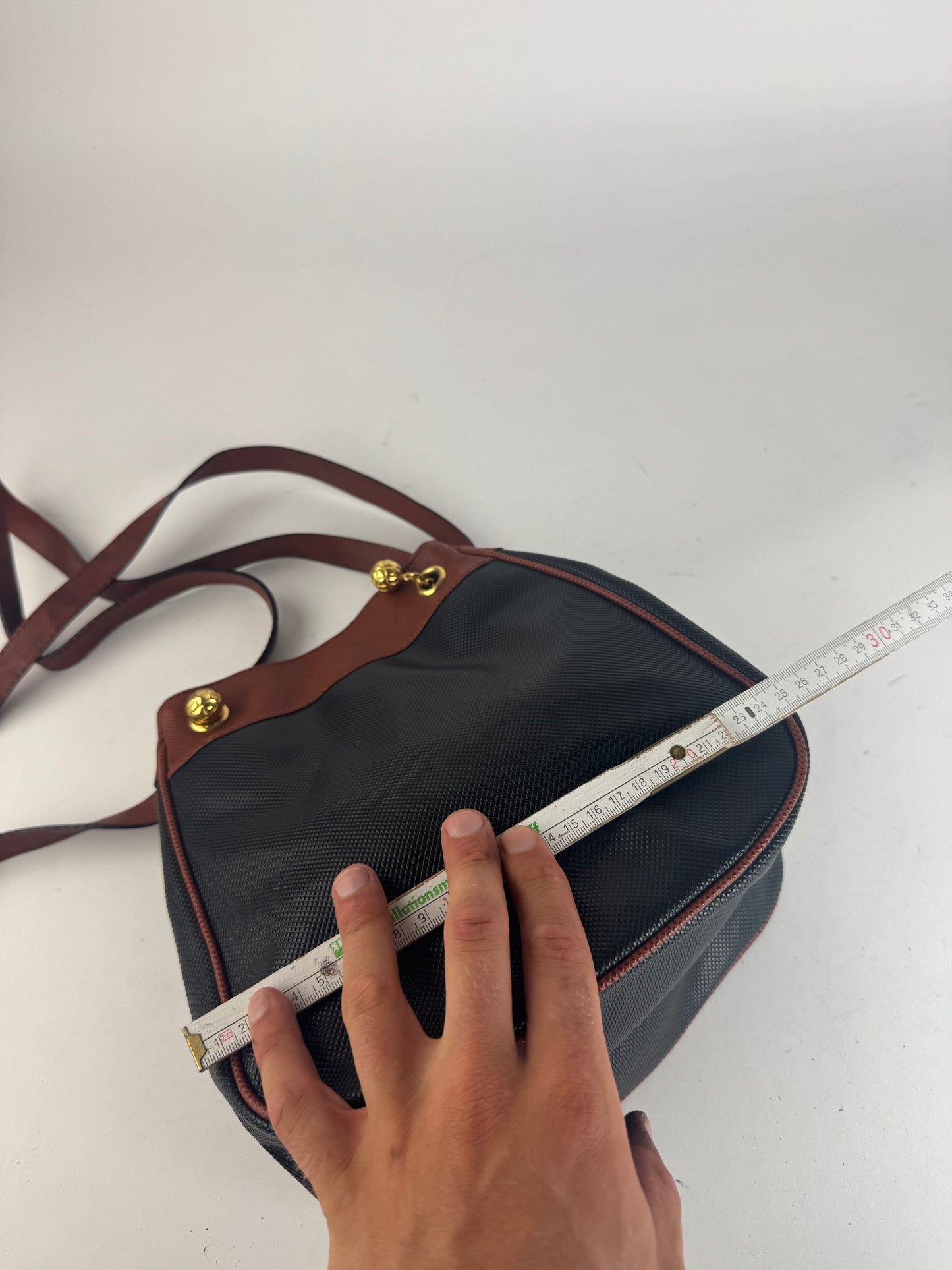 Sac seau vintage en cuir Bottega Veneta noir marron