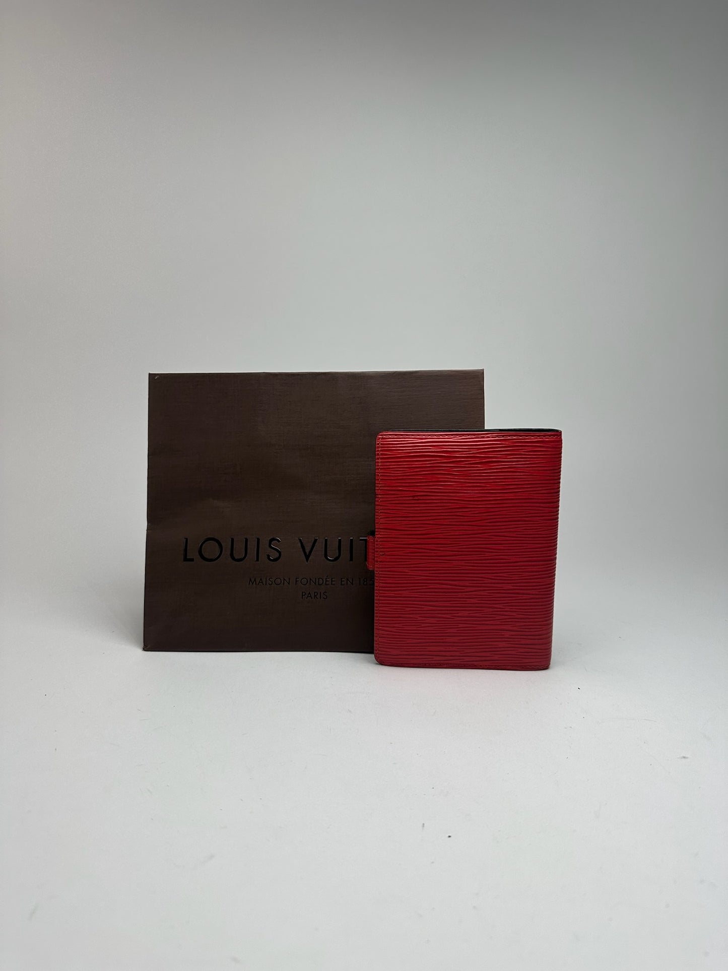 Porte-cartes vintage Louis Vuitton en cuir EPI rouge