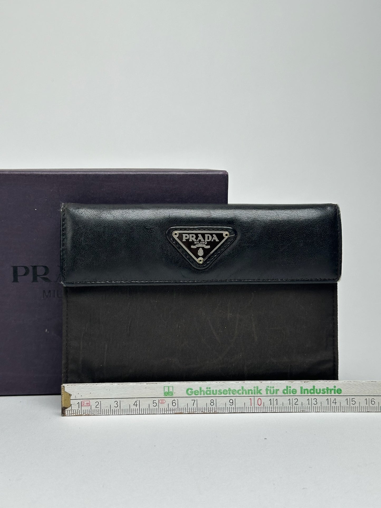 Portefeuille Prada vintage en cuir noir