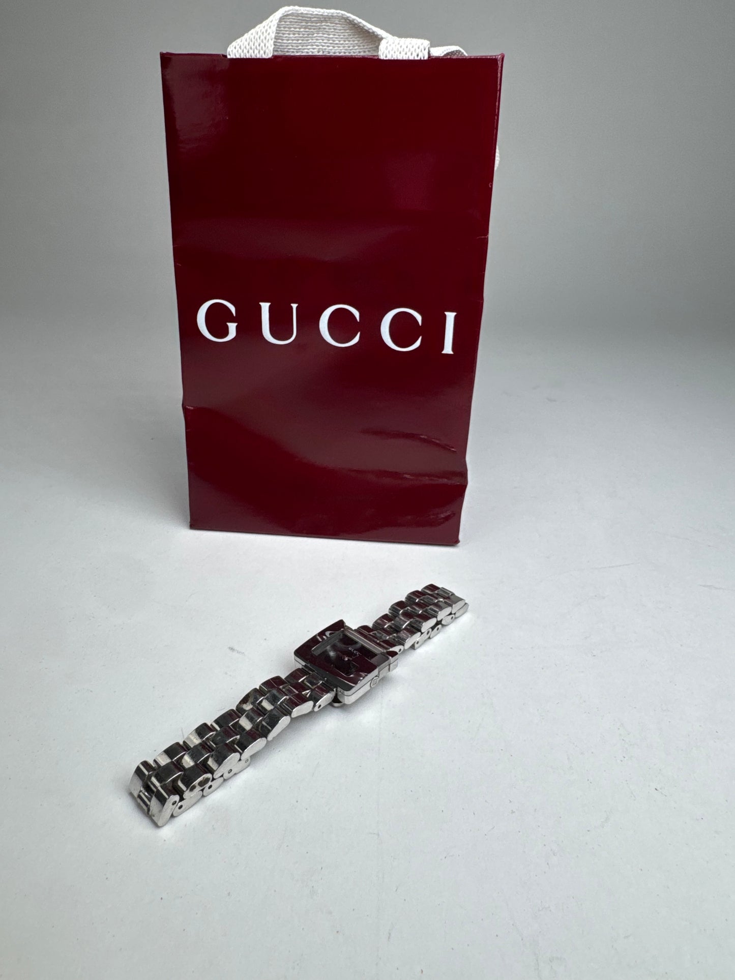 Vintage Gucci Metal Quartz Watch Silver