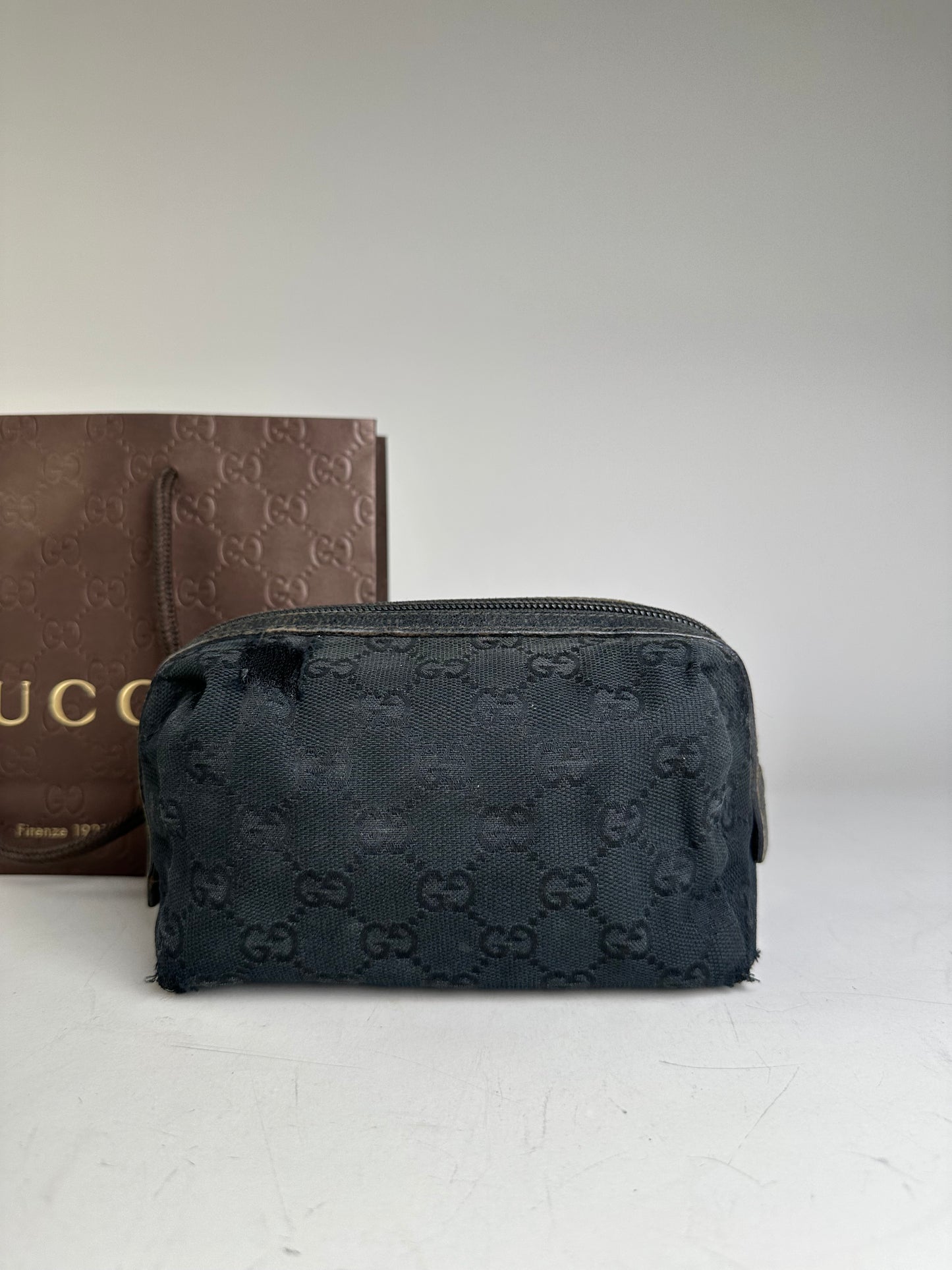 Vintage Gucci GG Supreme Cosmetic Case Black Silver