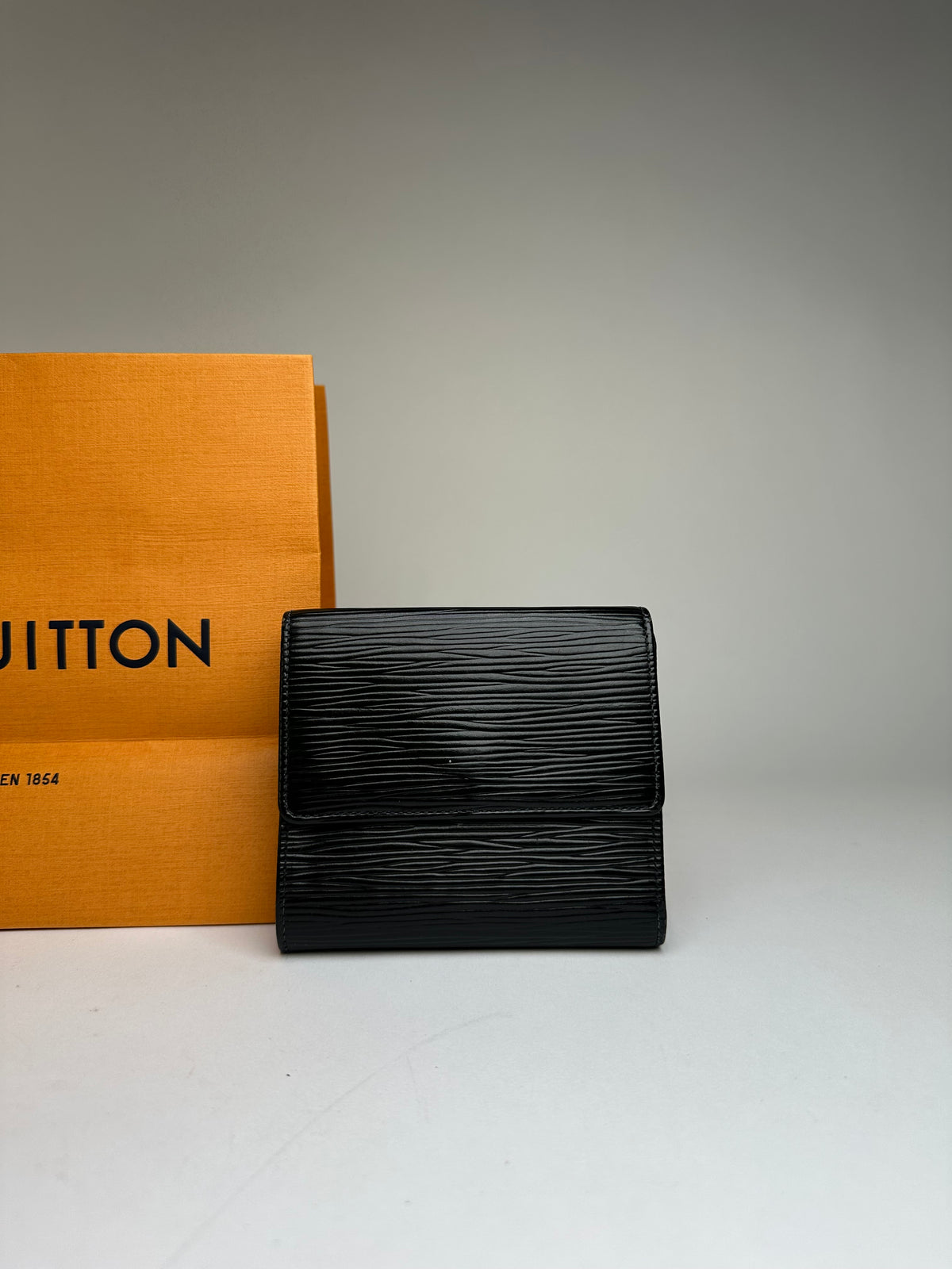 Vintage Louis Vuitton Epi Leather Bifold Wallet Black