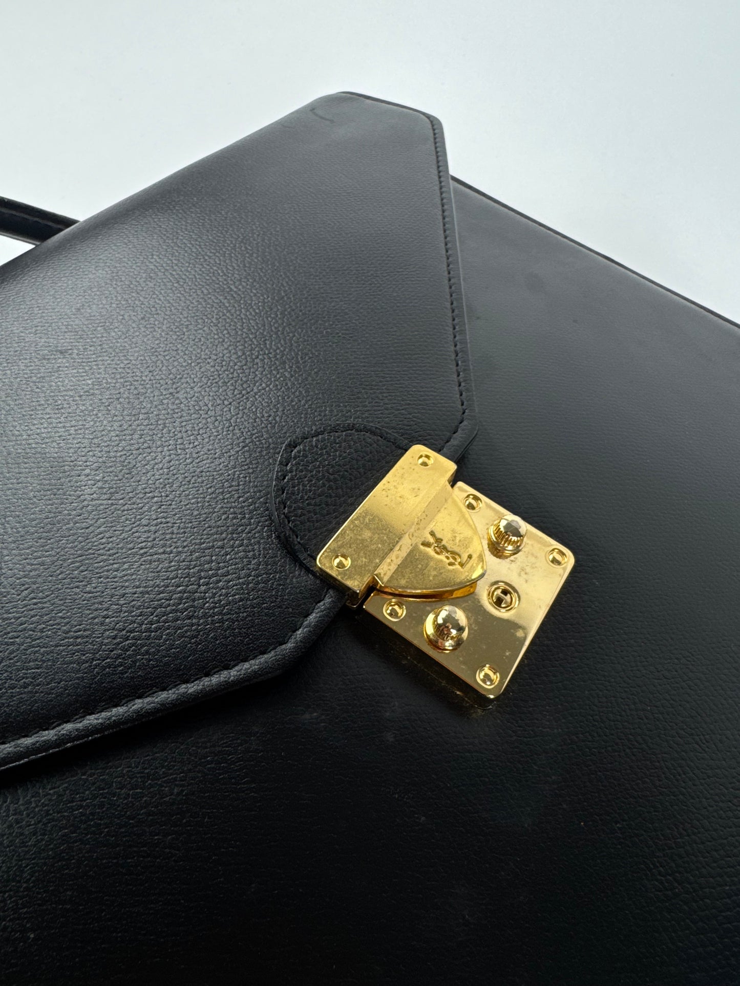 Serviette vintage en cuir noir Yves Saint Laurent