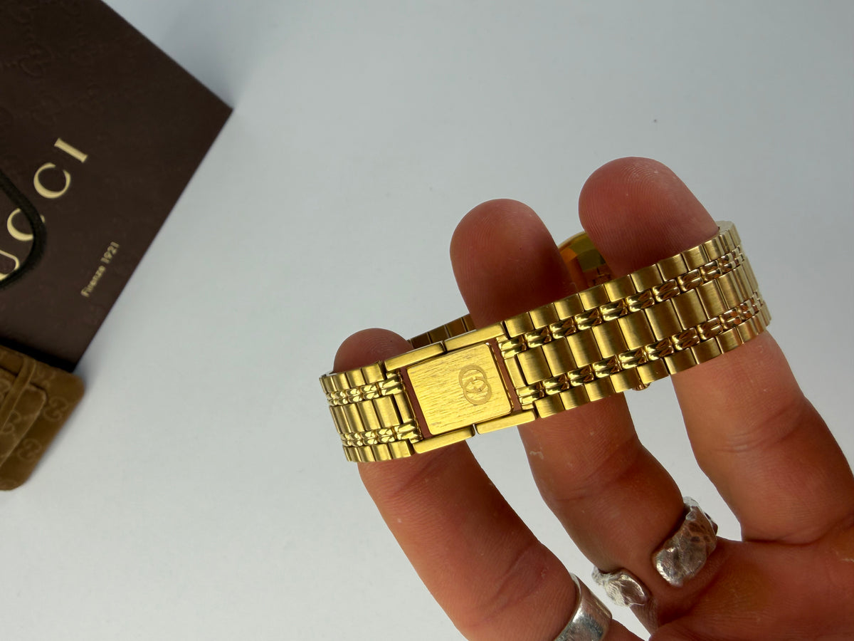 Vintage Gucci Gold-Tone Stainless Steel Bracelet Watch Beige Dial