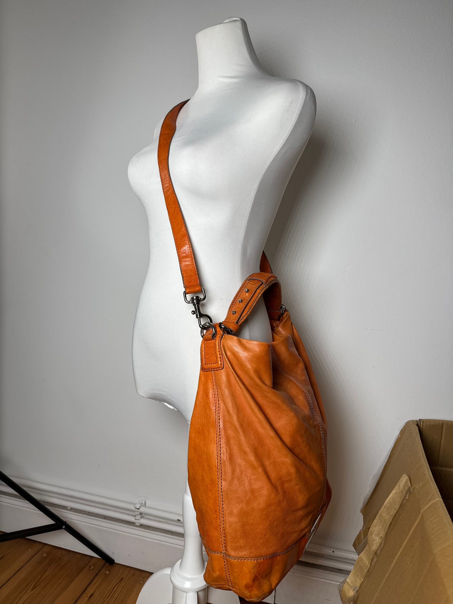 Sac vintage en cuir Givenchy à 2 voies Orange