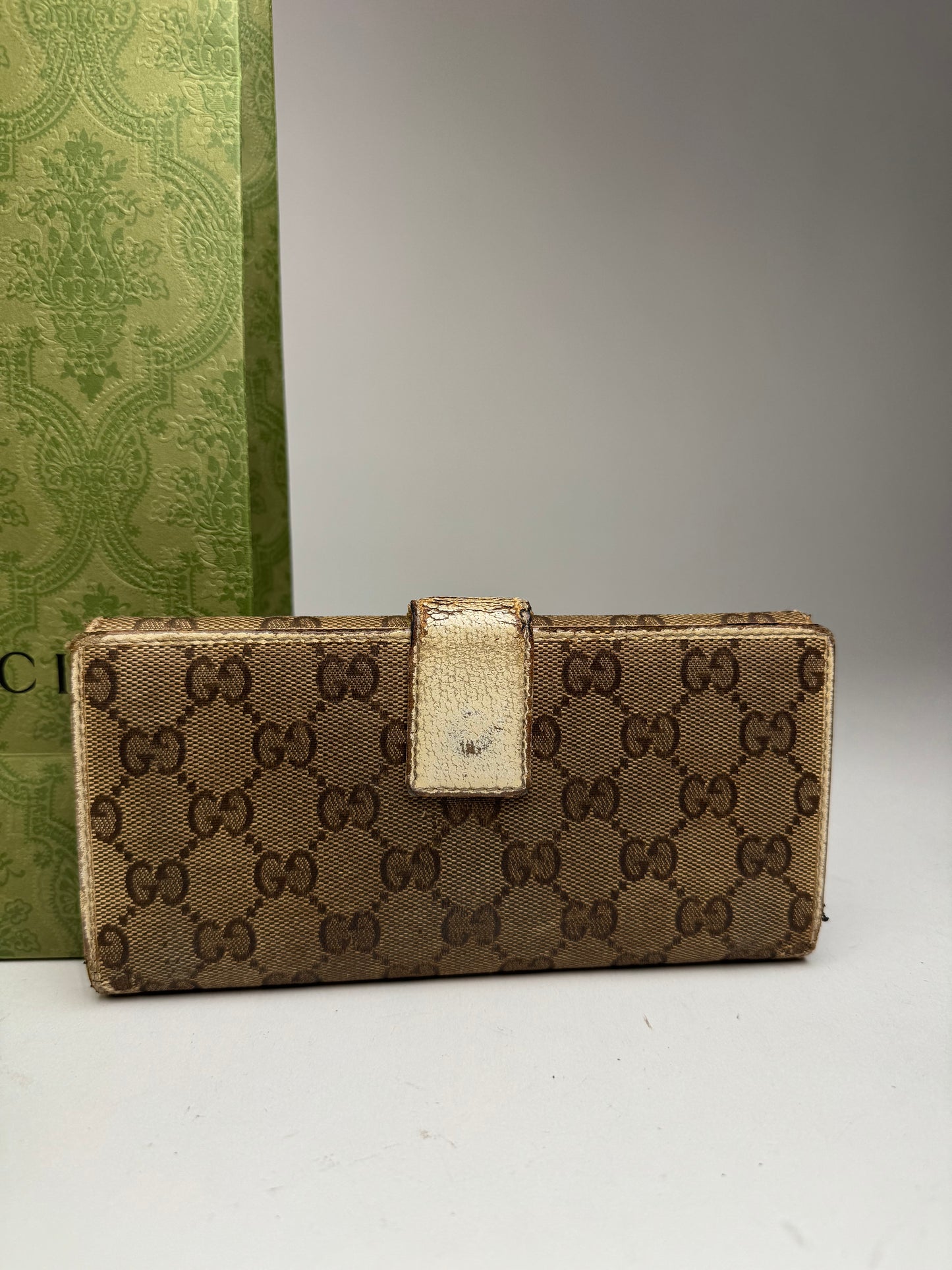 Vintage Gucci Monogram Leather monogram wallet beige white