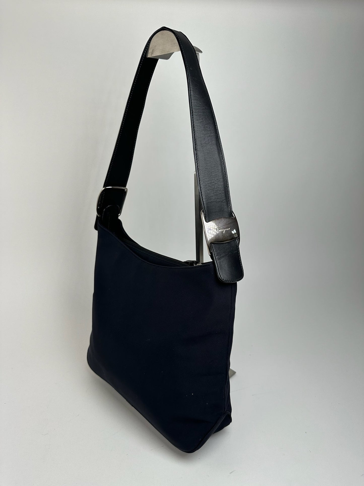 Sac en toile Ferragamo vintage noir